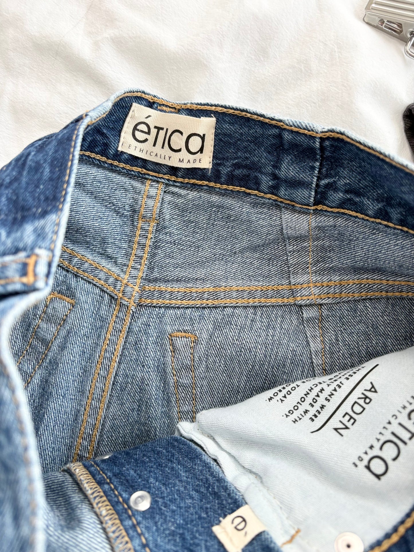 Etica Arden reworked wide leg barrel jeans W26