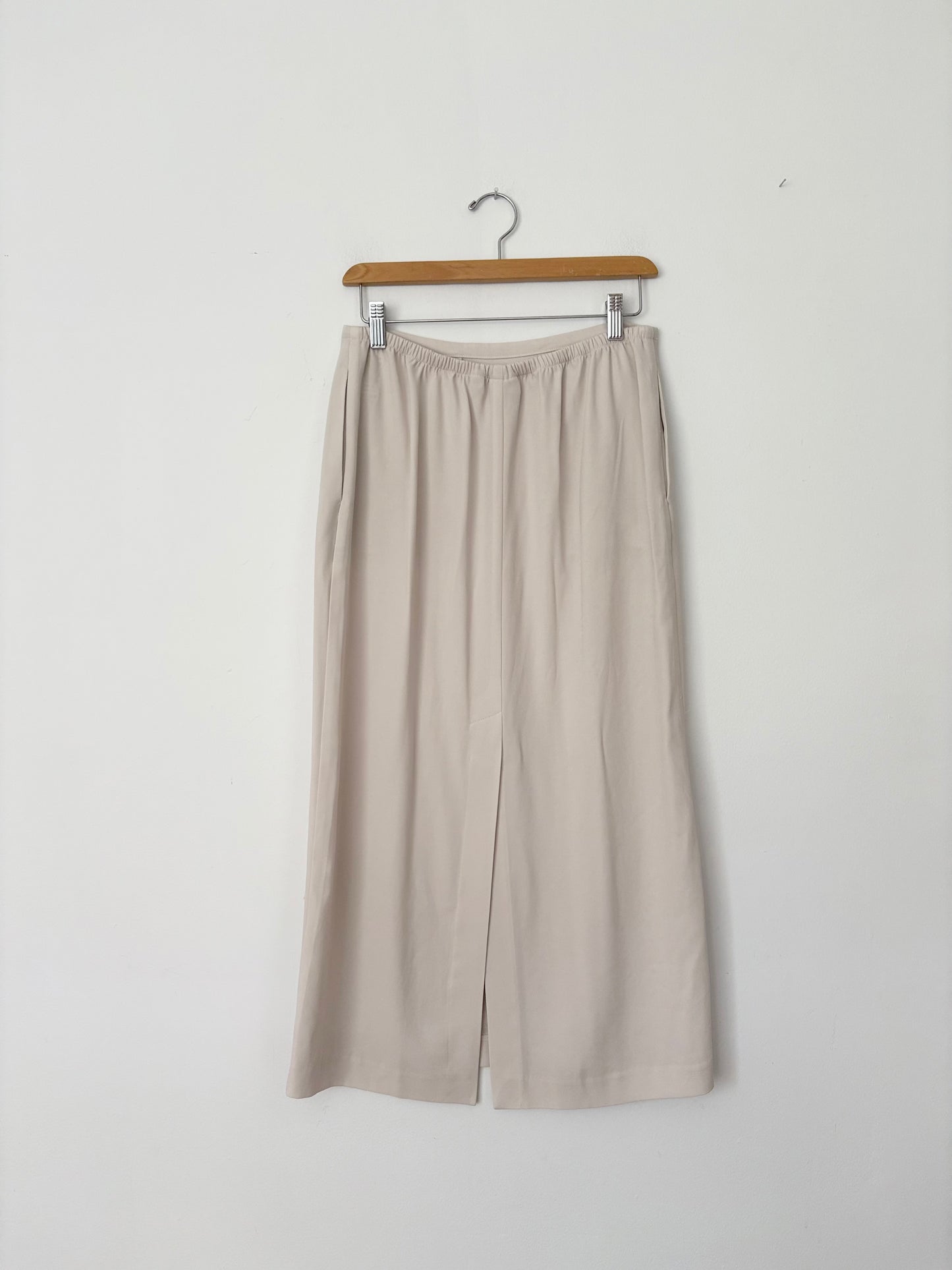 Babaton Immaculate mid rise crepe skirt S/M