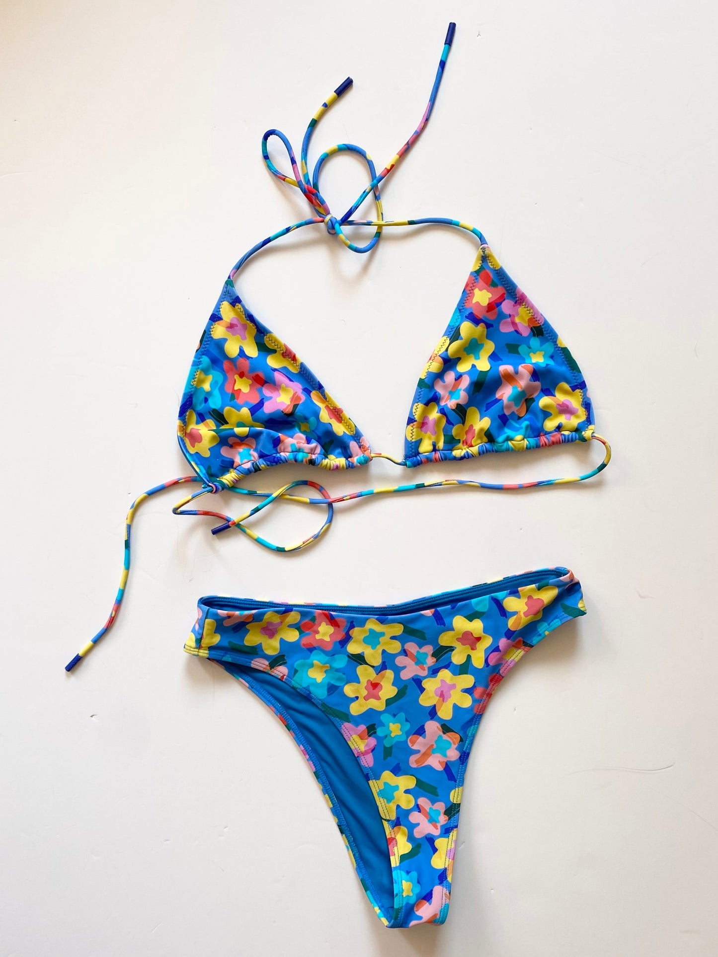 Ensemble de bikini fleuri Blackbough Medium