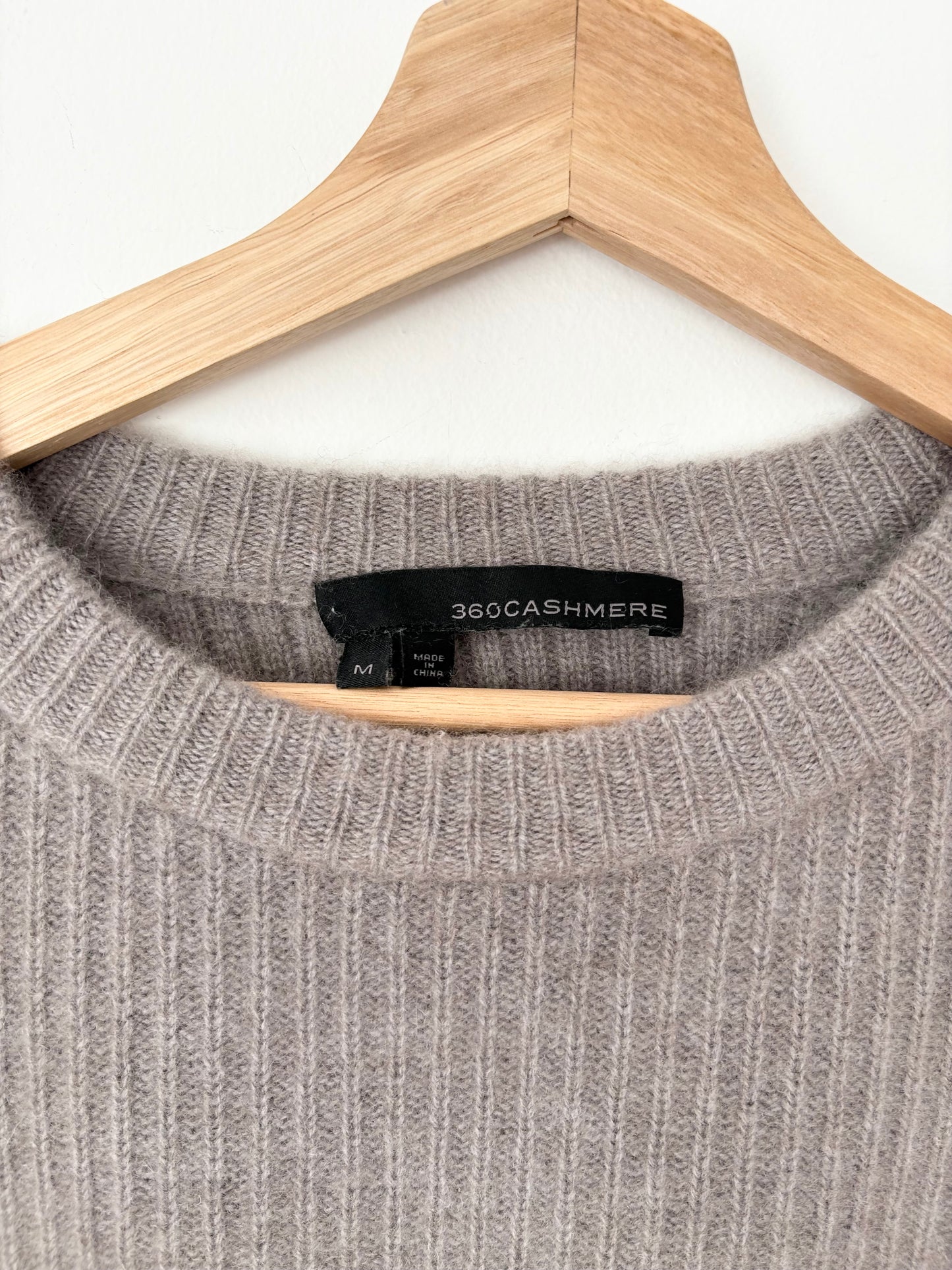360 cashmere boxy sweater Medium