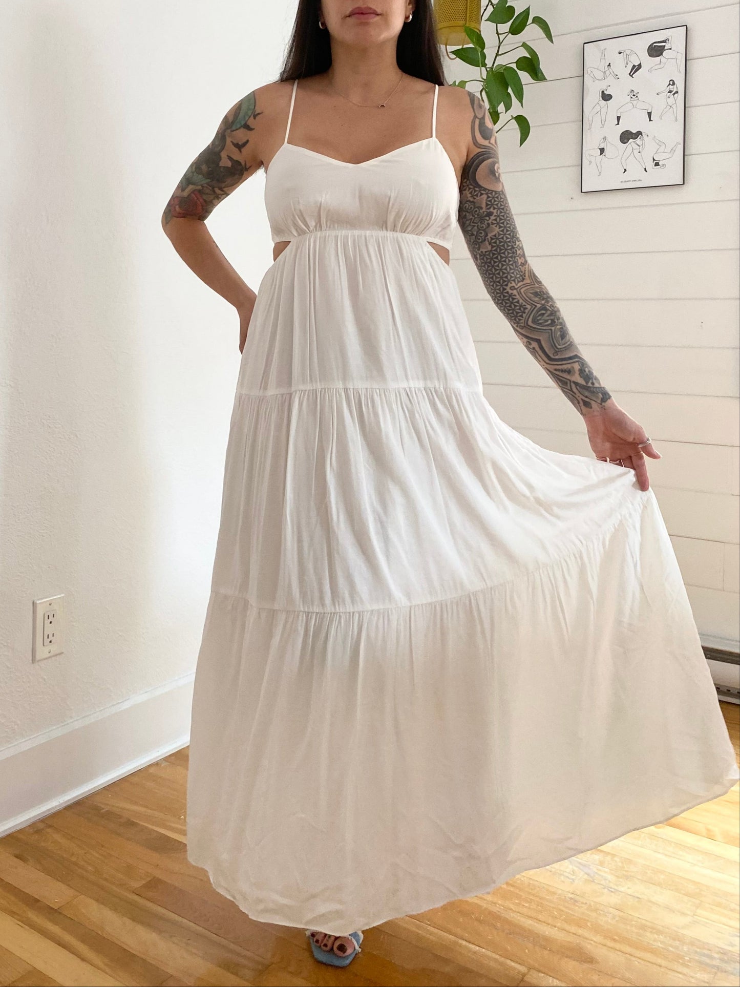 And now this cut out maxi dress Small