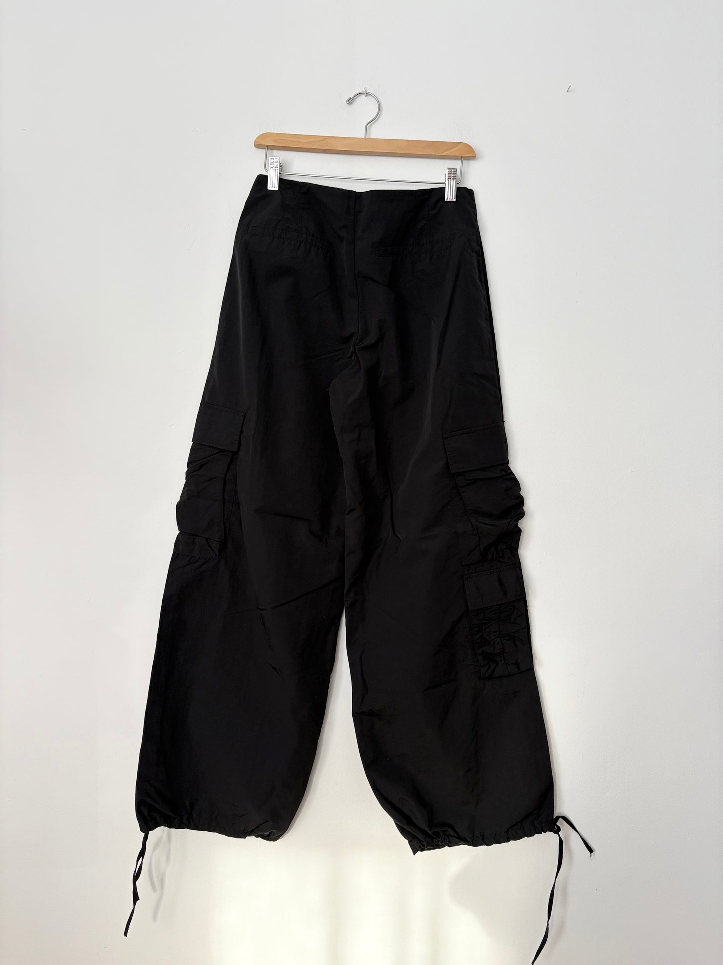 Pantalon cargo parachute Zara S/M