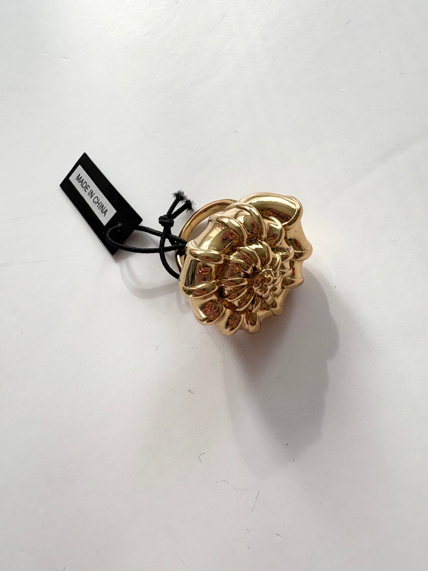Noir NYC shellschocked gold ring