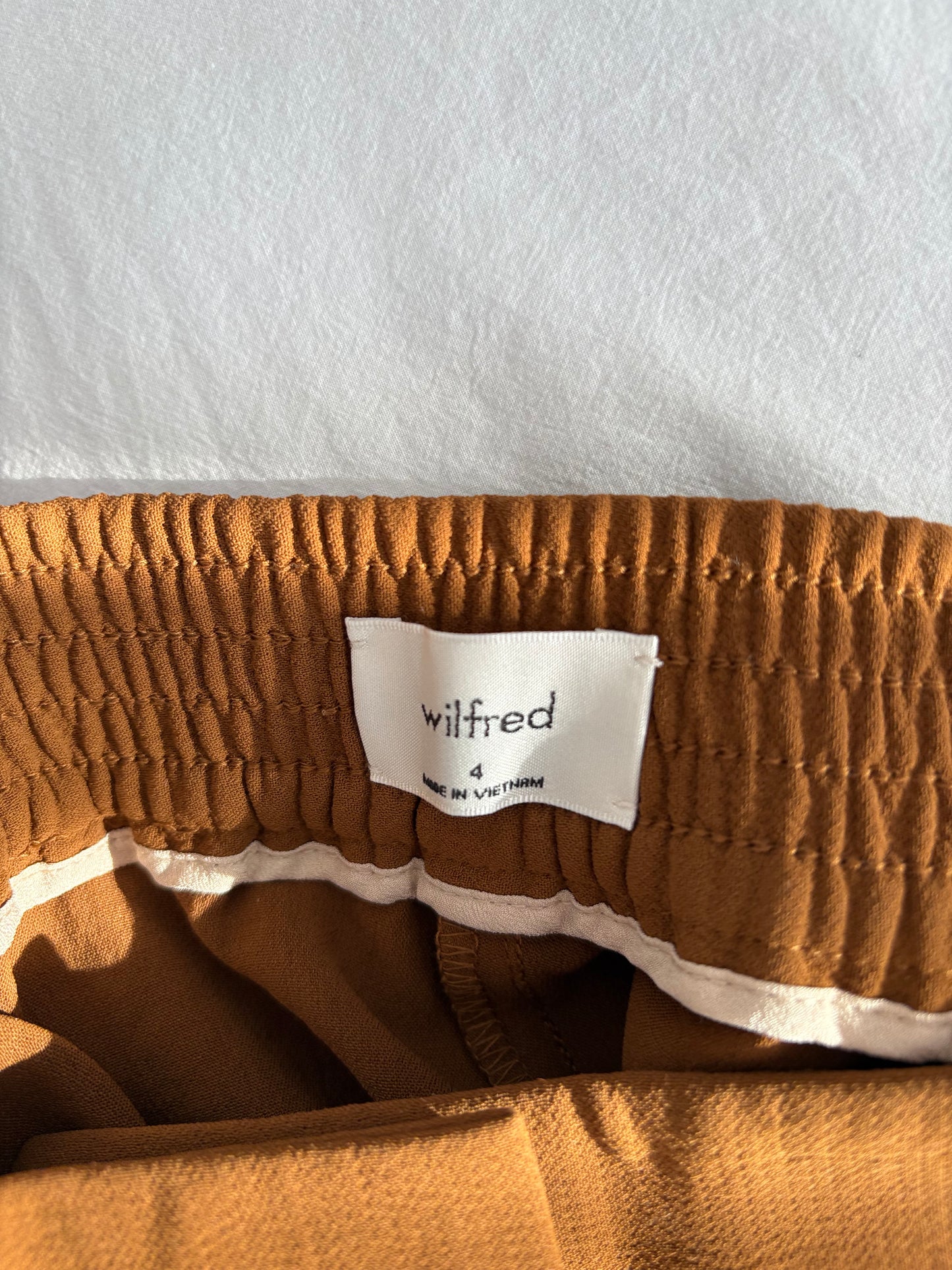 Pantalon en crêpe taille haute et jambes larges Wilfred Alanya, taille S