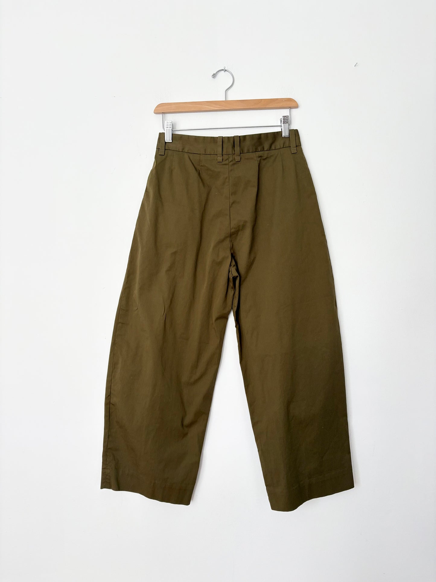 COS barrel leg pleated ankle chinos W27