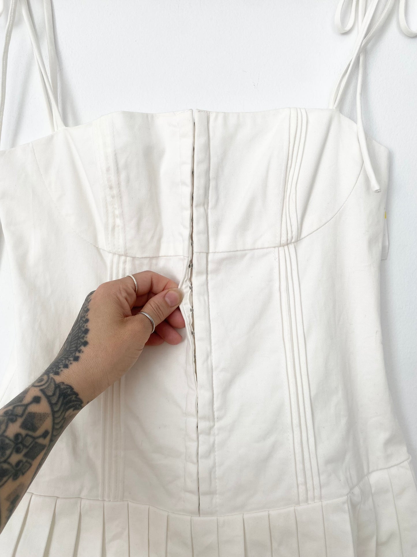Mini-robe corset plissée Edikted Perri, taille S