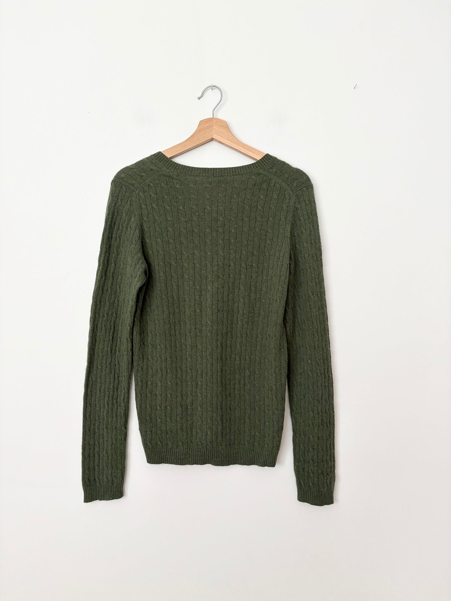 Charters club cashmere cable knit V neck sweater Medium