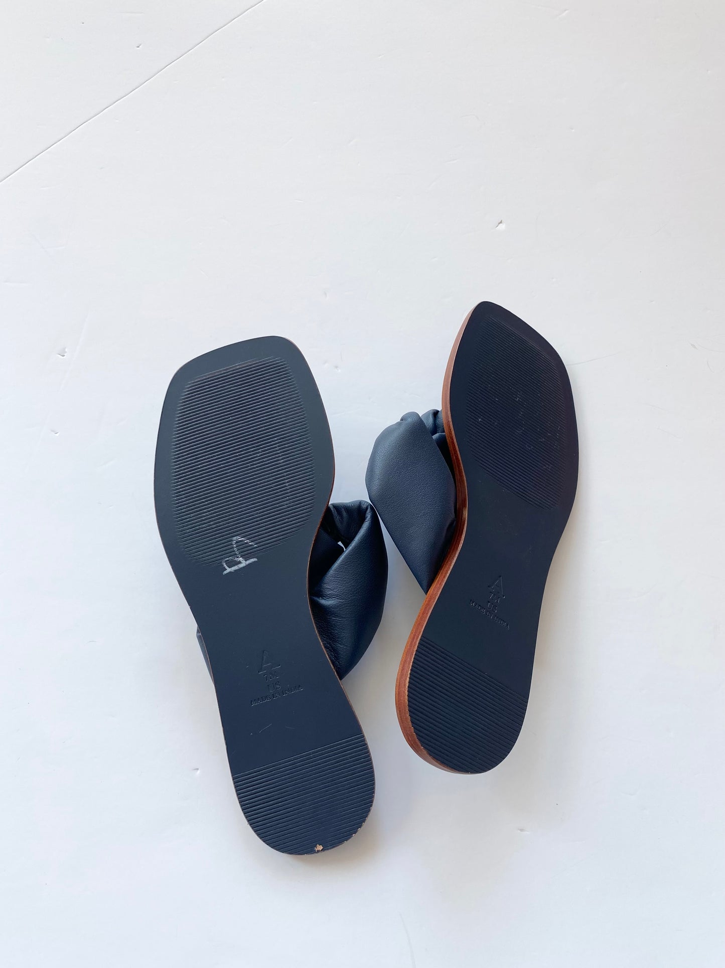 Maeve Anthropologie puffy knotted sandals EUR37