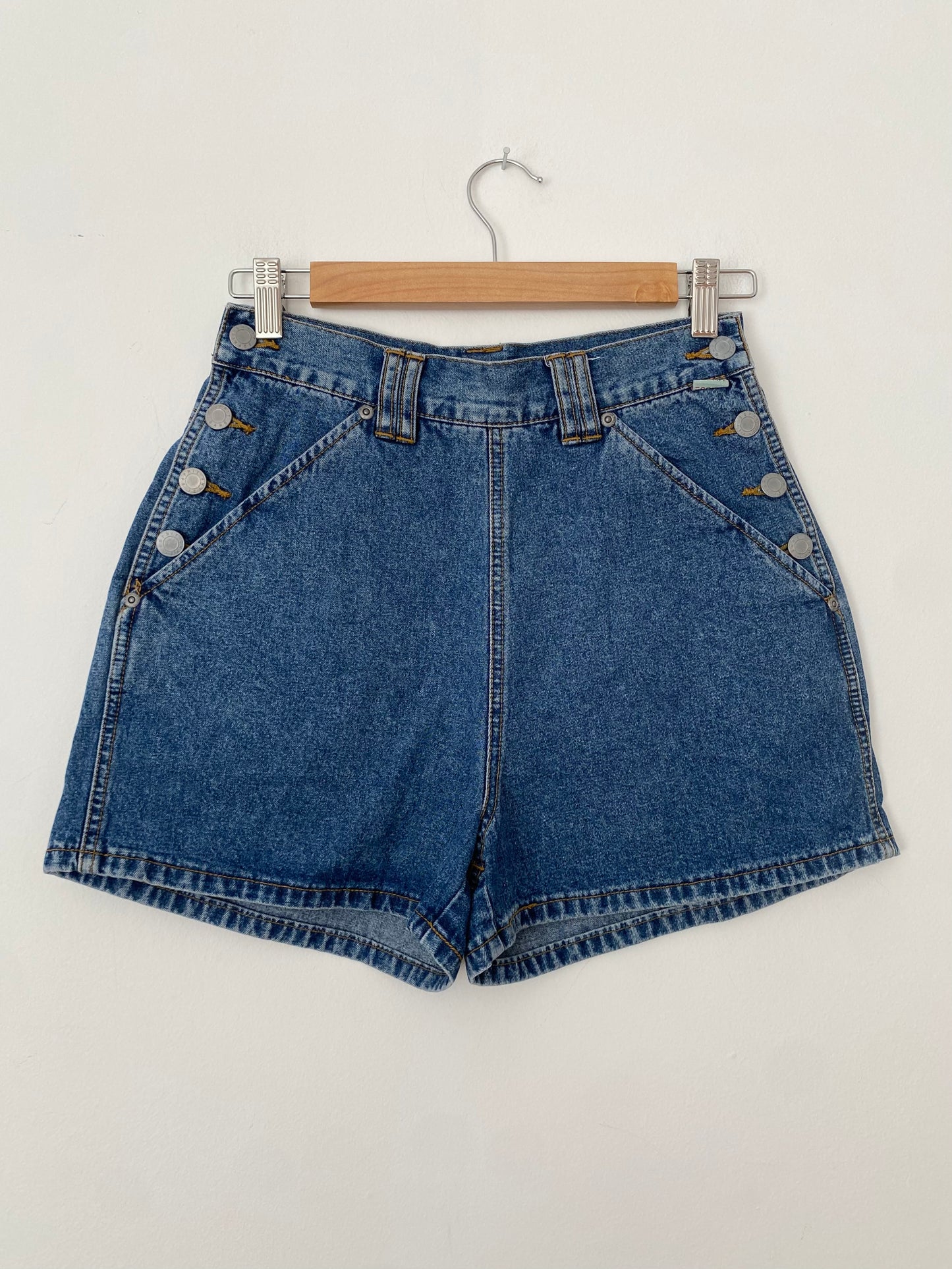 Vintage Esprit button denim shorts W26