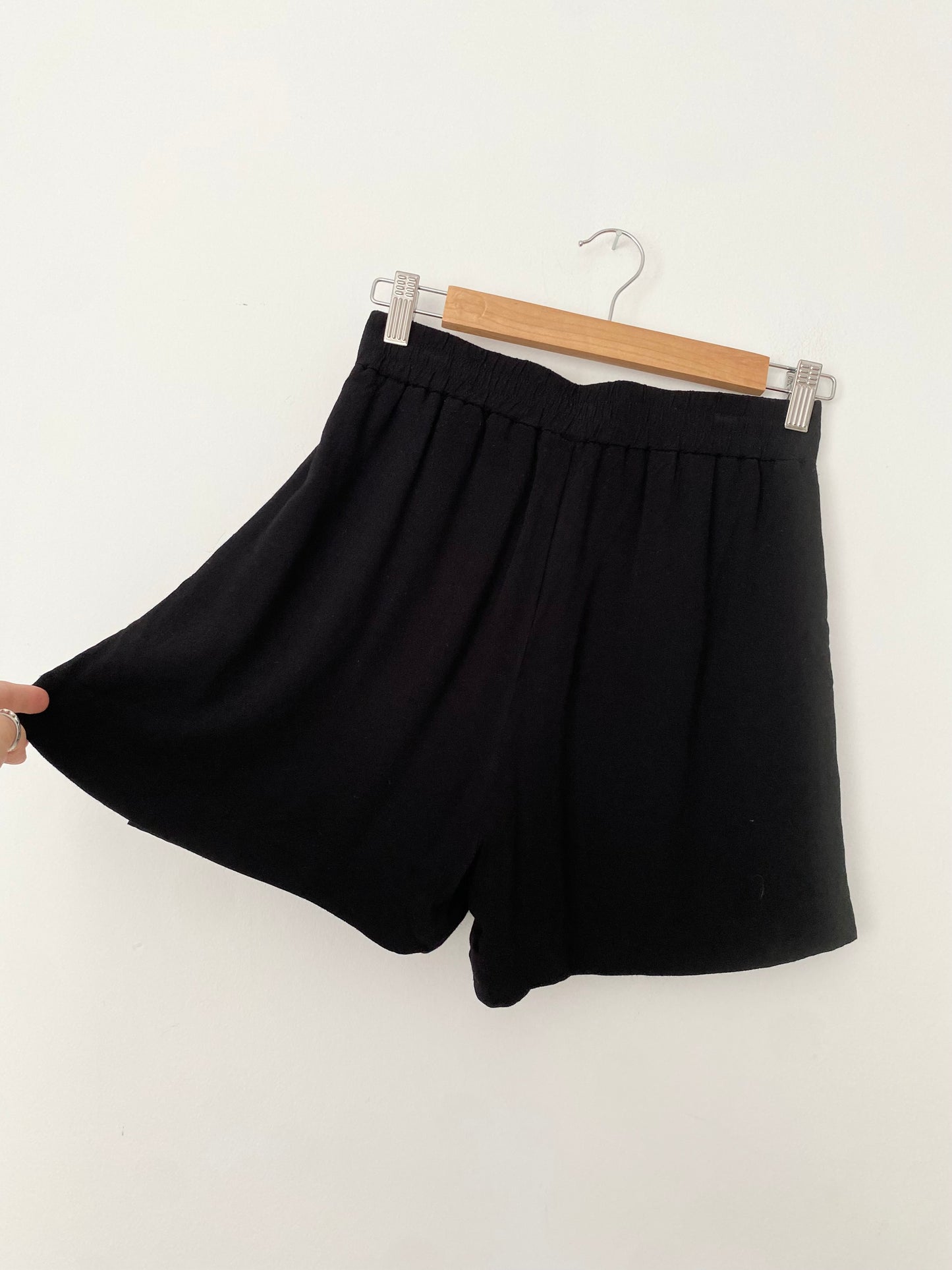 Short fluide à taille nouée Wilfred Small