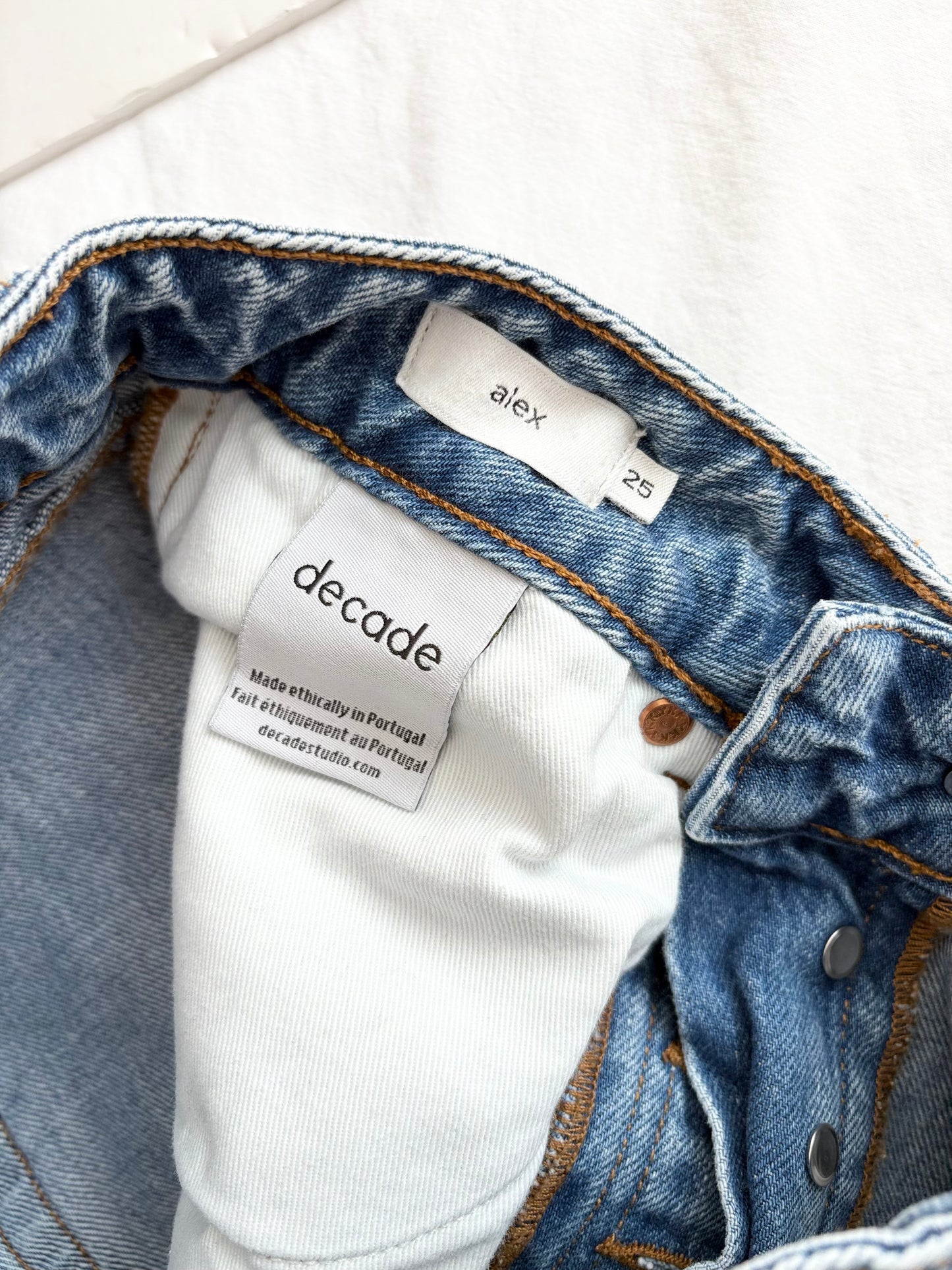 Decade Studio alex straight fit jeans W24