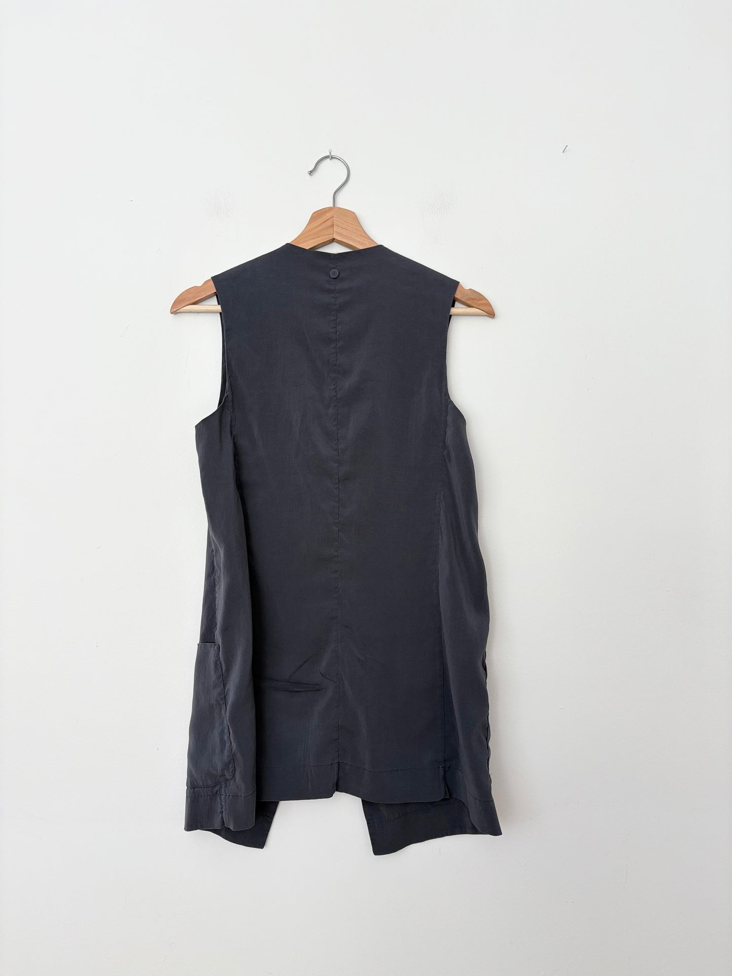 Brunello Cucinelli sleeveless silk vest S/M