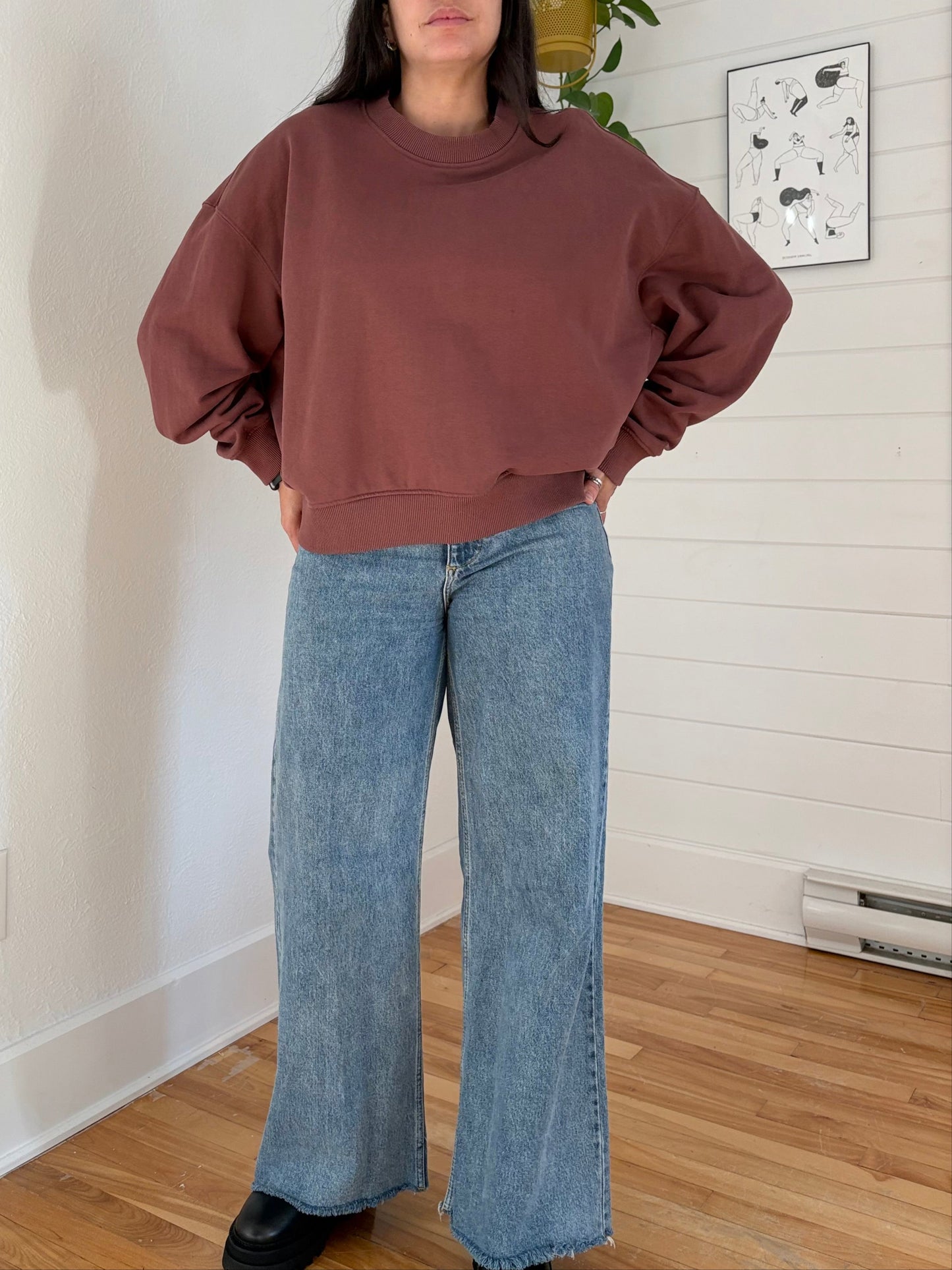 COS classic crewneck sweatshirt Medium