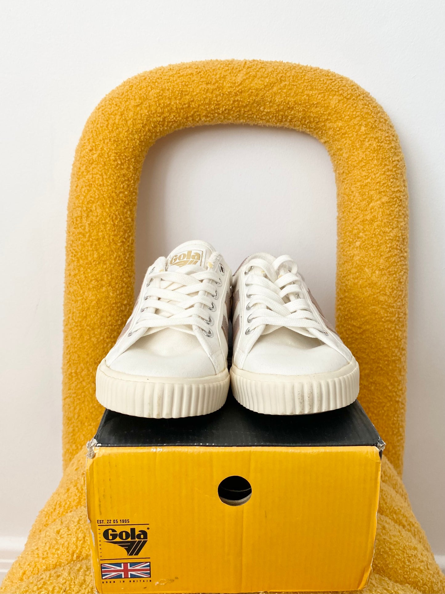 Gola Tennis Mark Cox sneakers in off white blossom EUR36