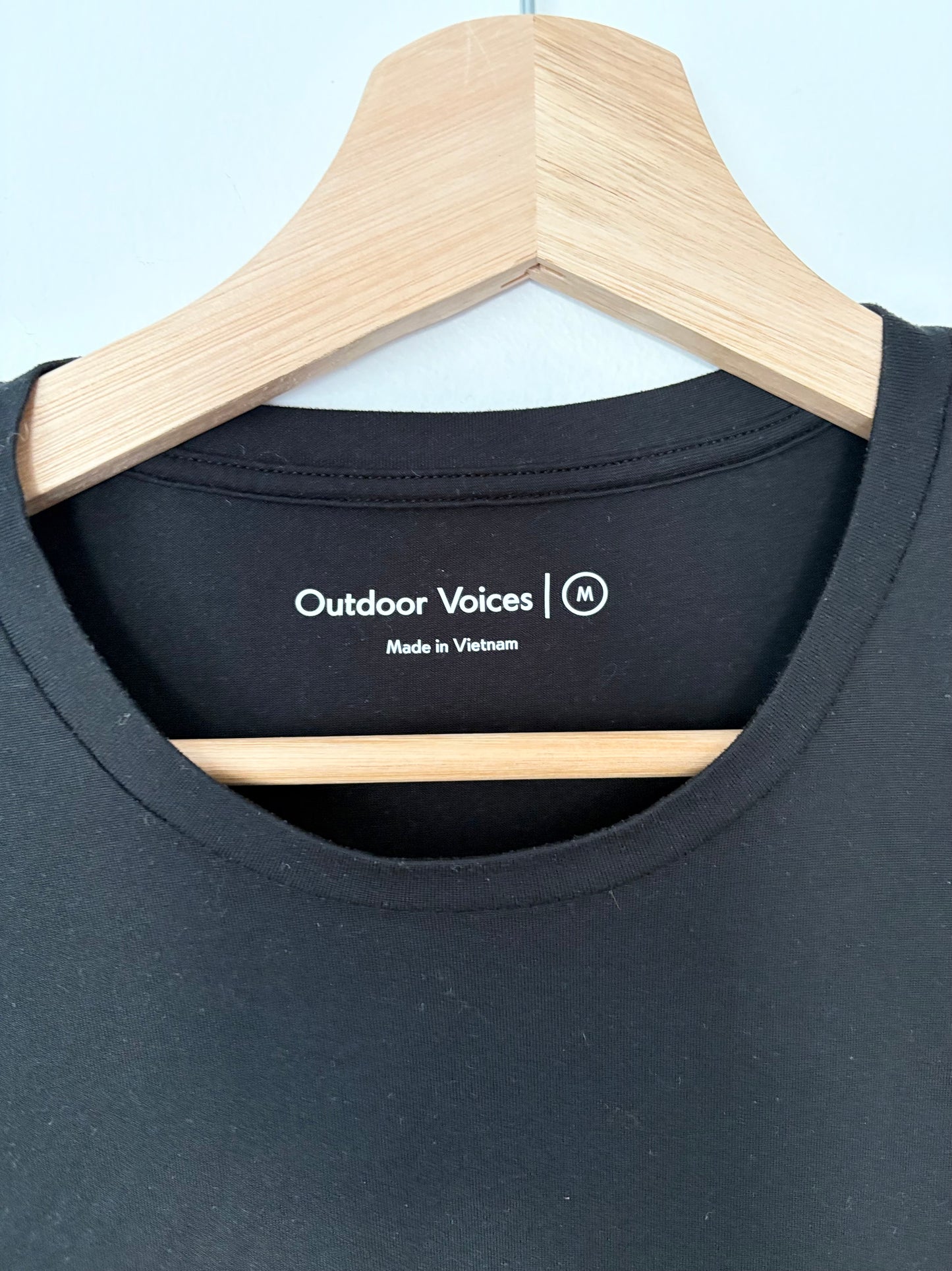Outdoor voices cloudknit black tee Medium