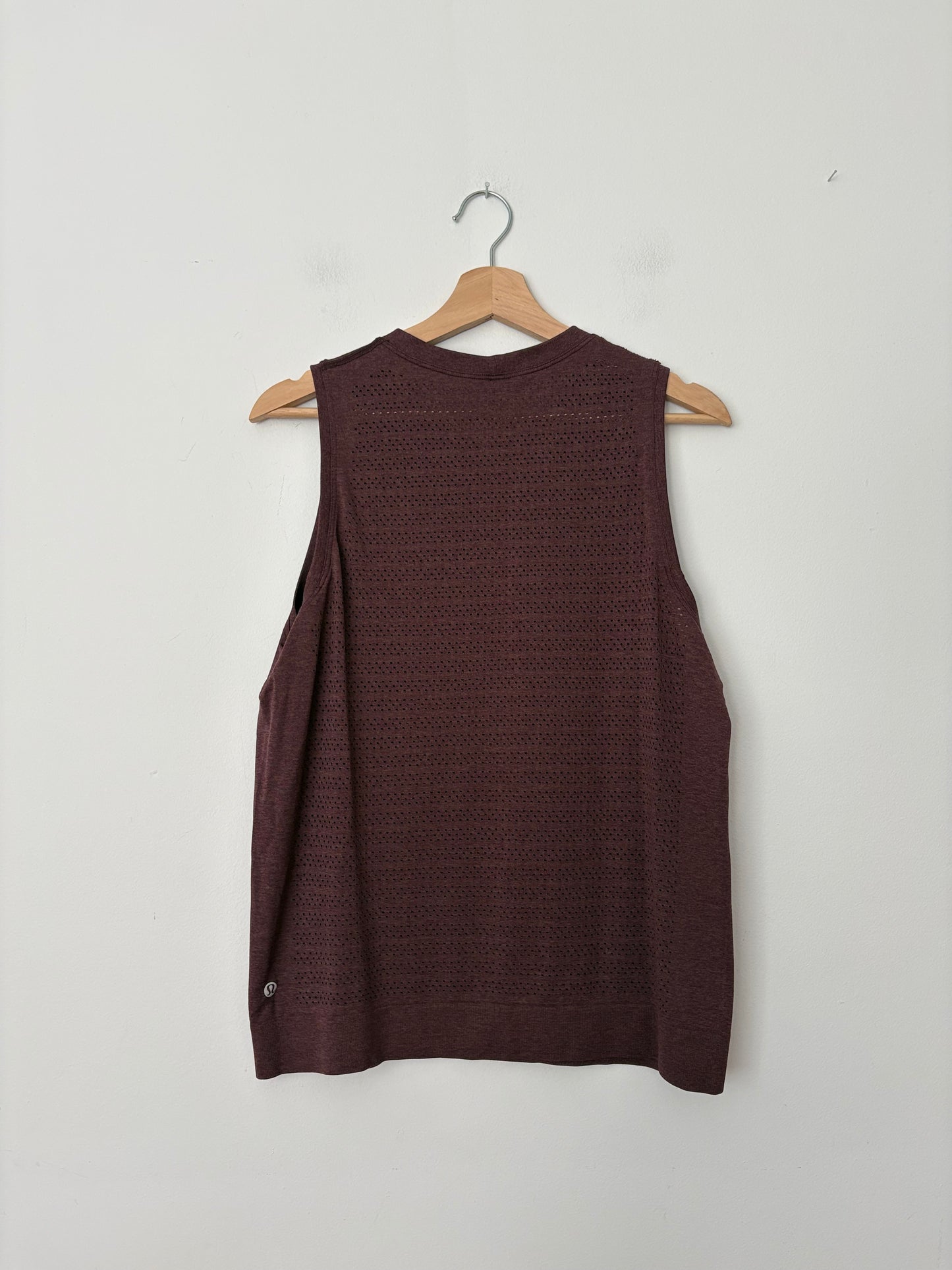 Lululemon Breeze by muscle tank size 8