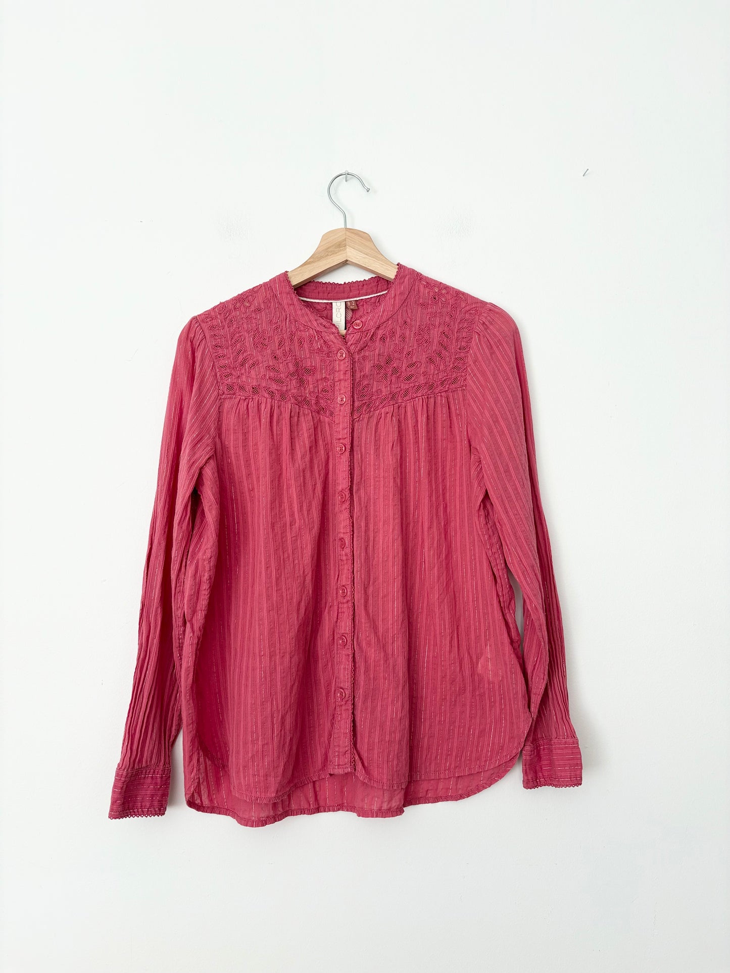 Anthropologie pilcro victoria lace button down Medium