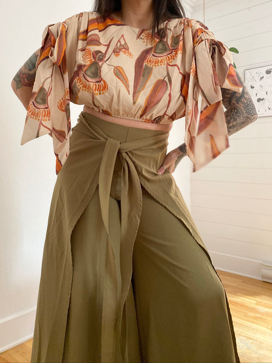 Andrea Iyamah Halima haut court Petit