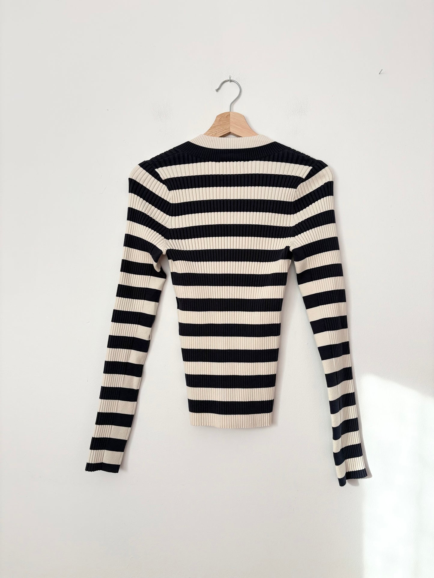 Pull Madewell à col V rayé, taille M
