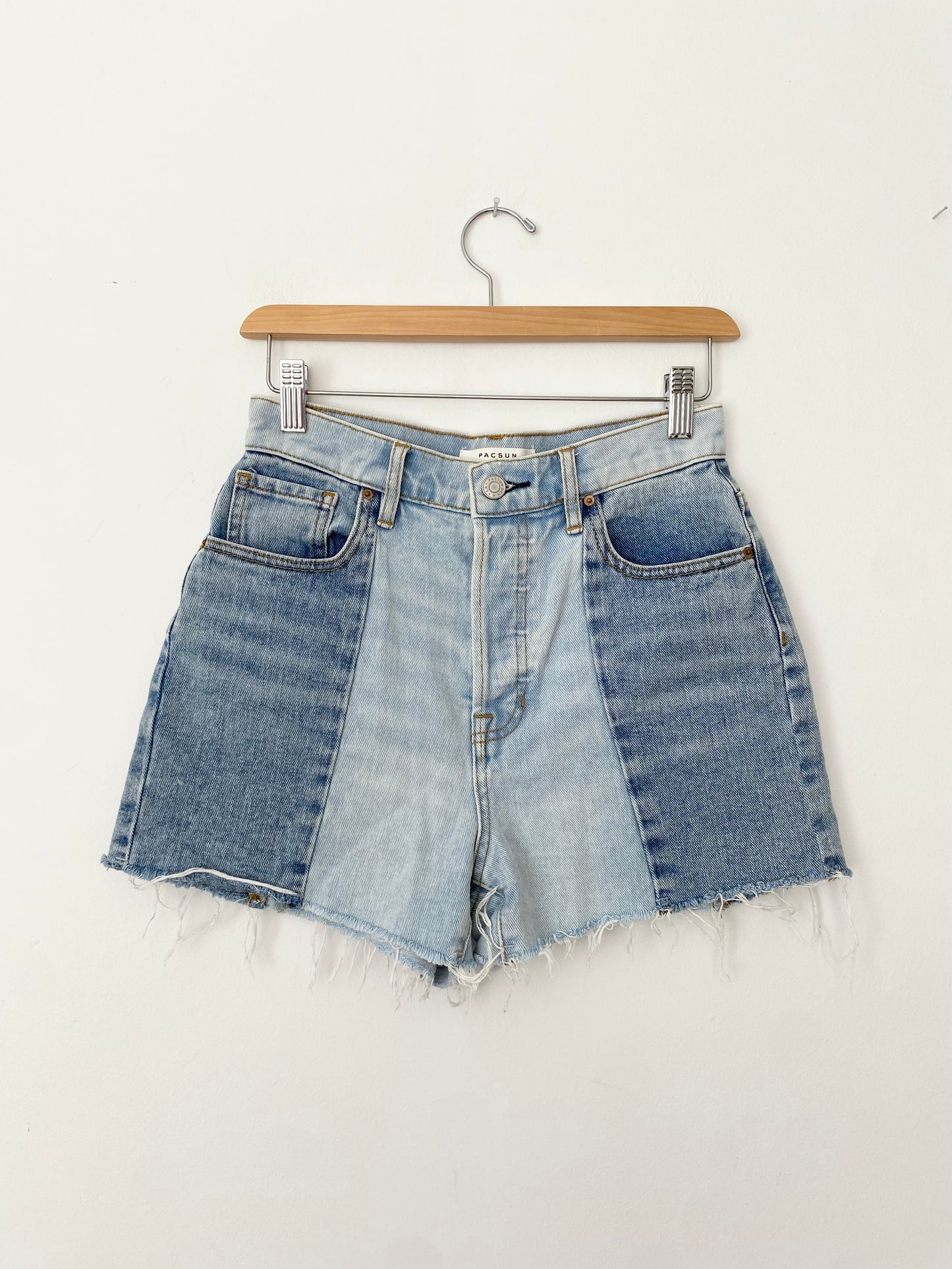 Pacsun two tone denim shorts W26