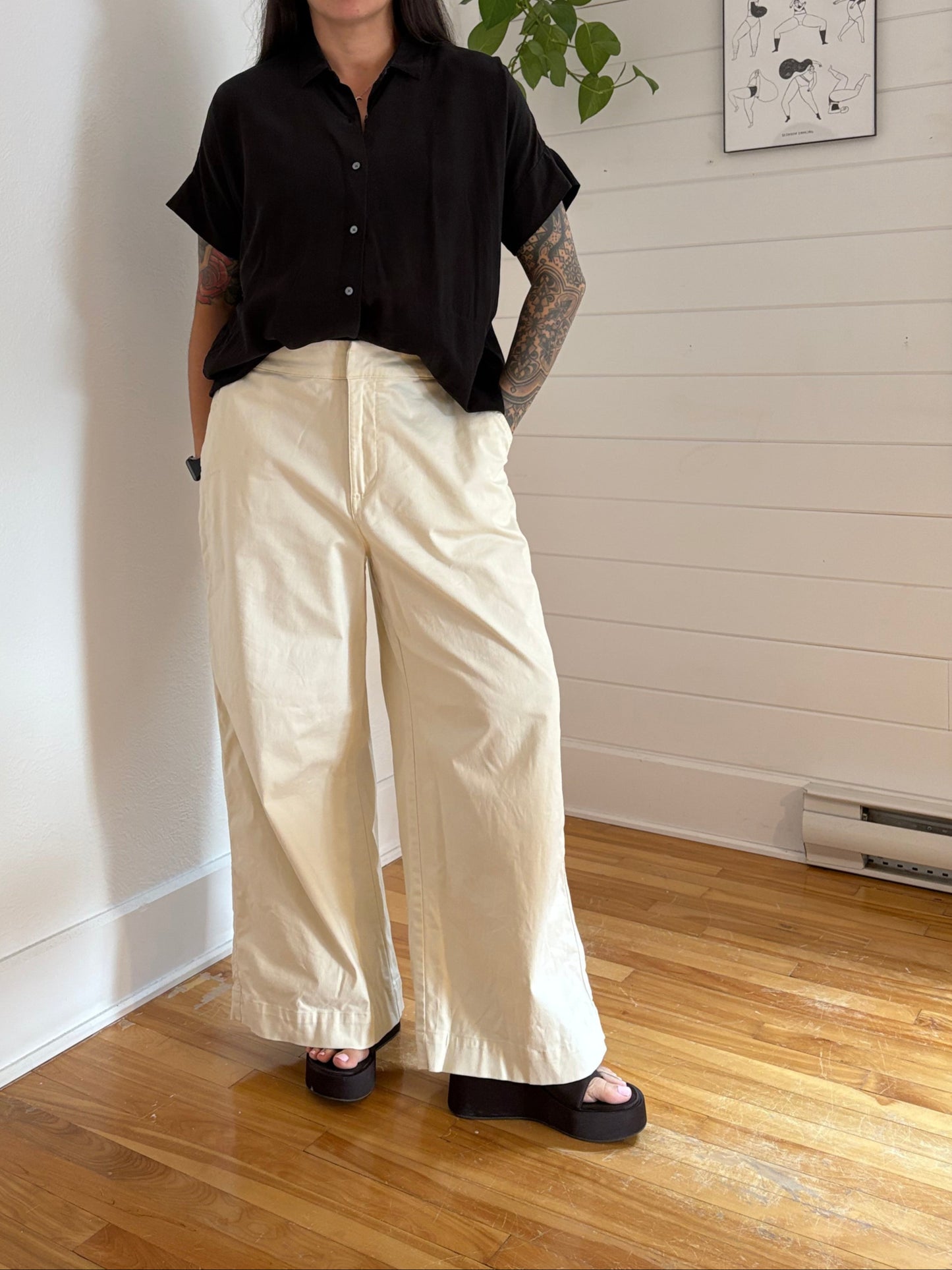 On 34th wide leg chino pants W32