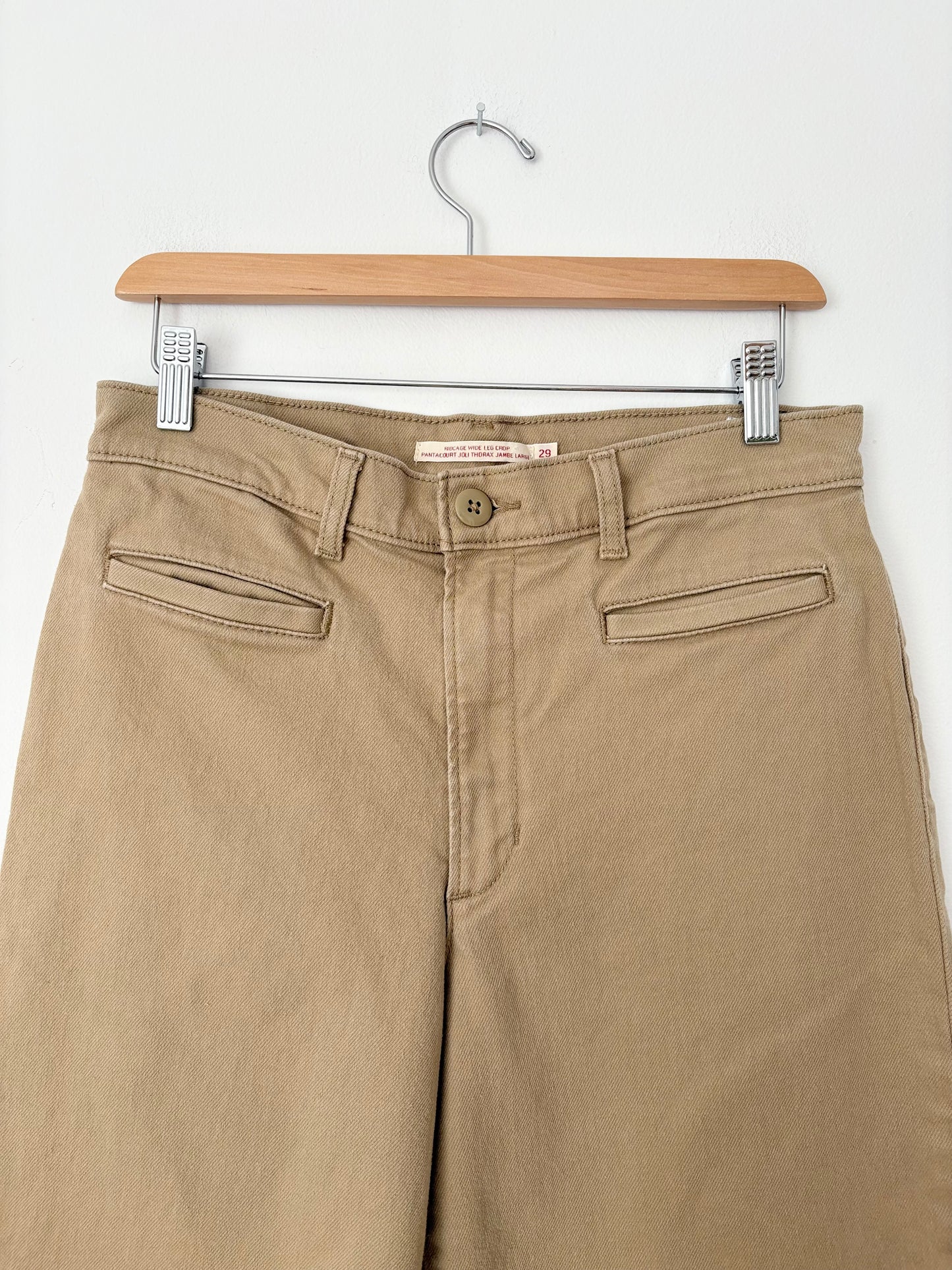 Levis ribcage wide leg crop W29