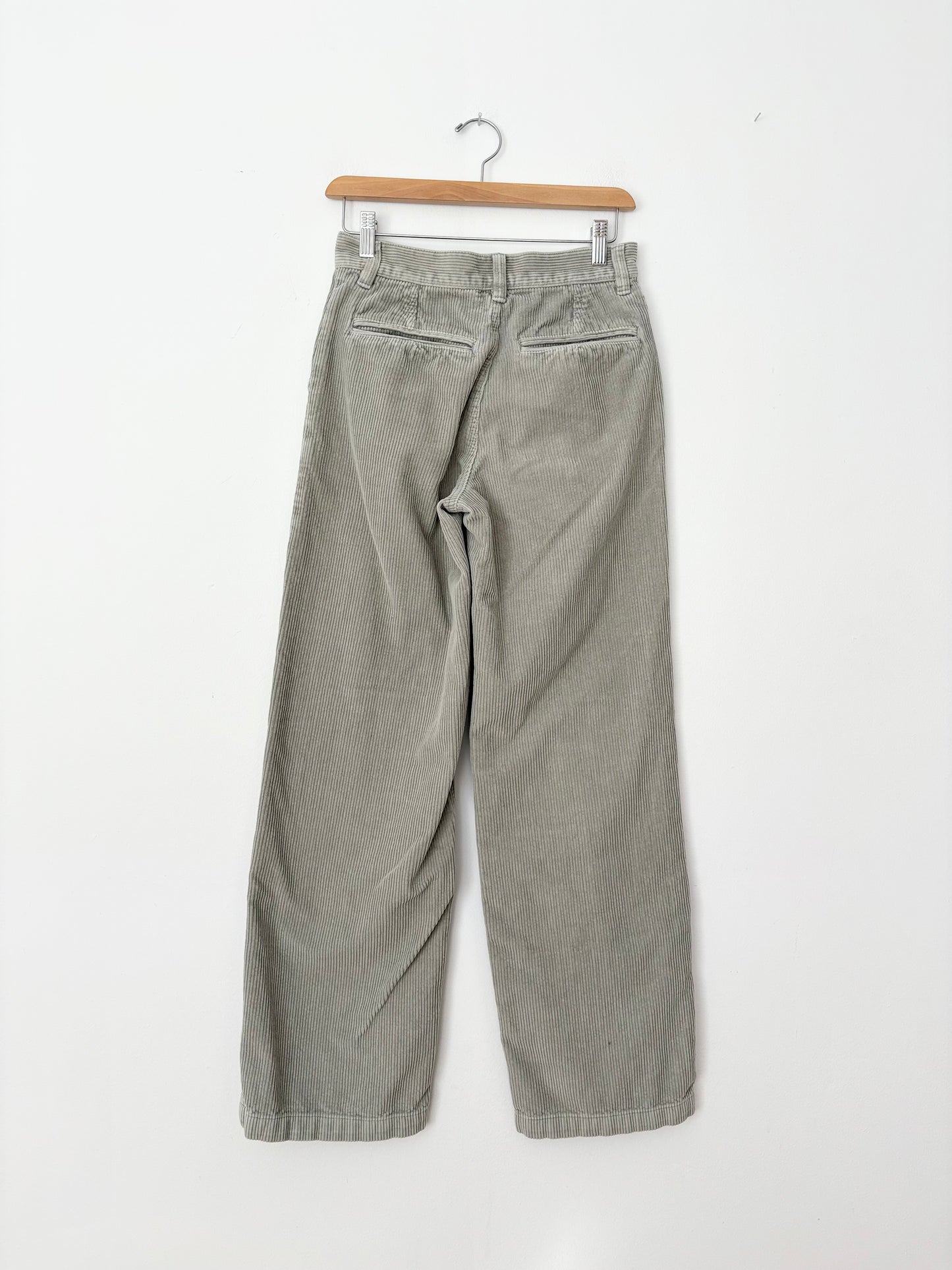 TNA ripcord corduroy pants W25/26