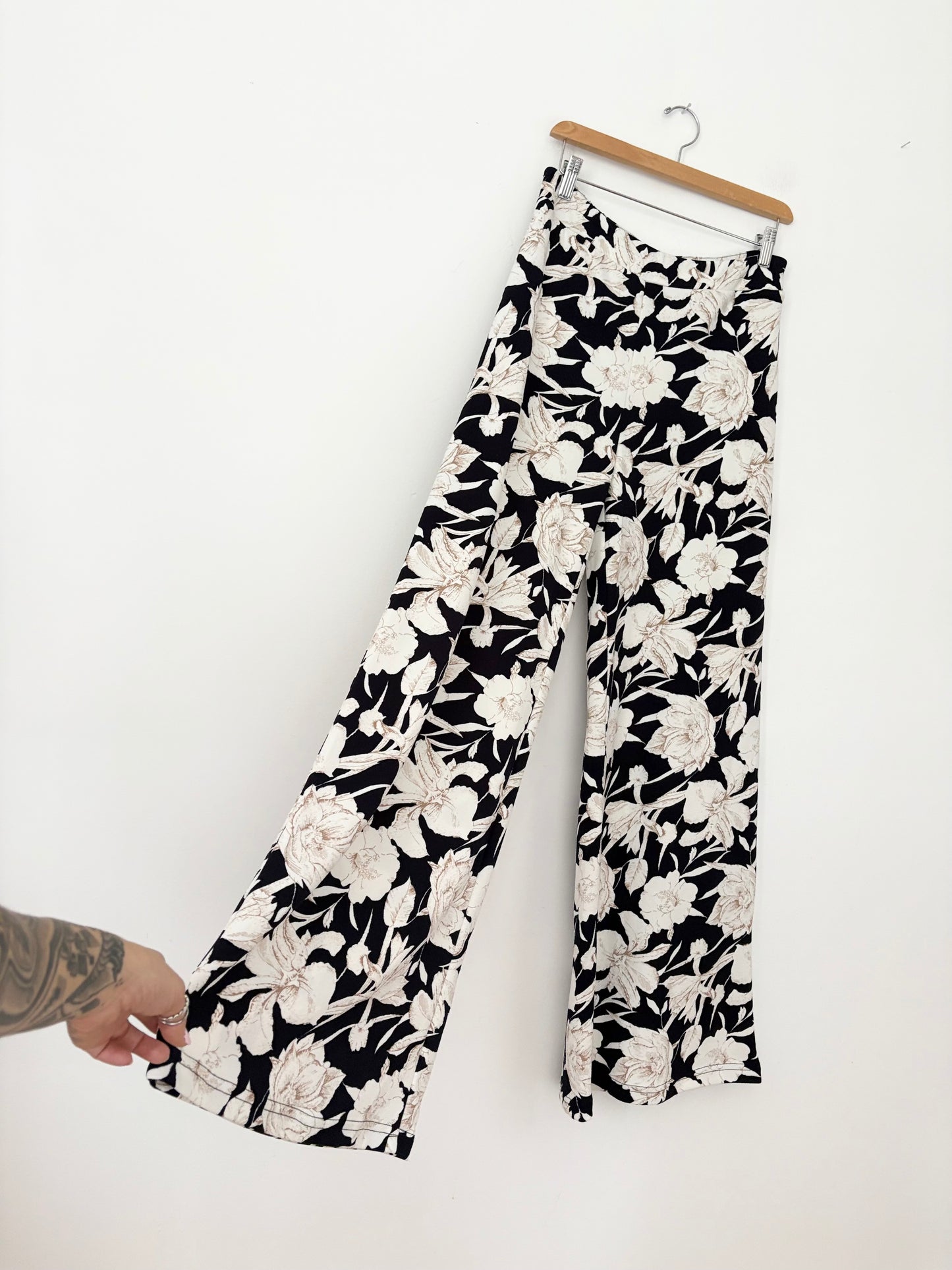 Vintage floral wide leg pants M/L