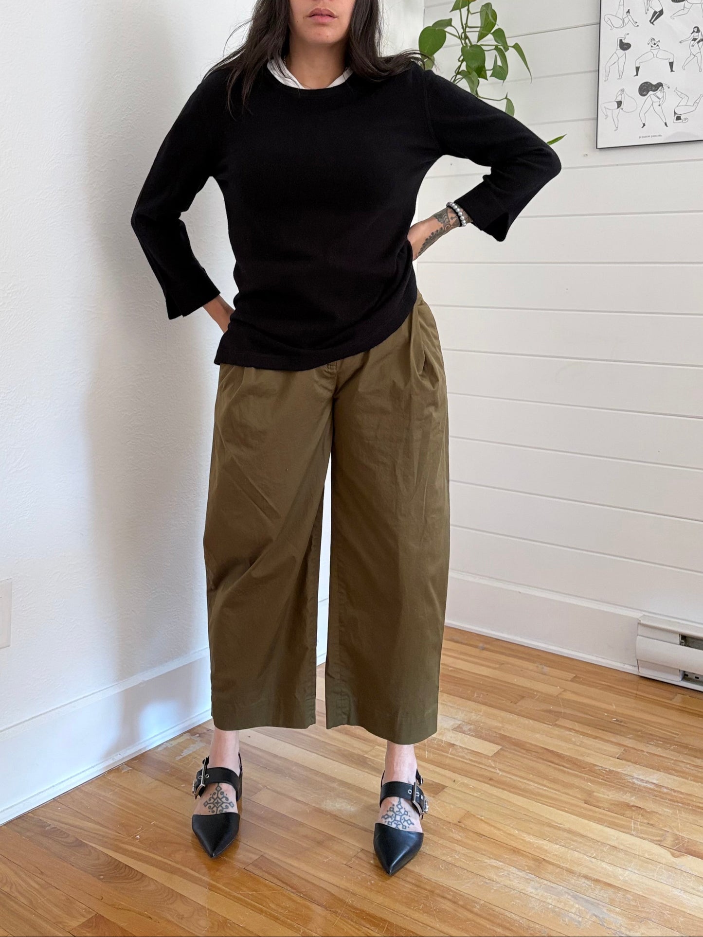 COS barrel leg pleated ankle chinos W27