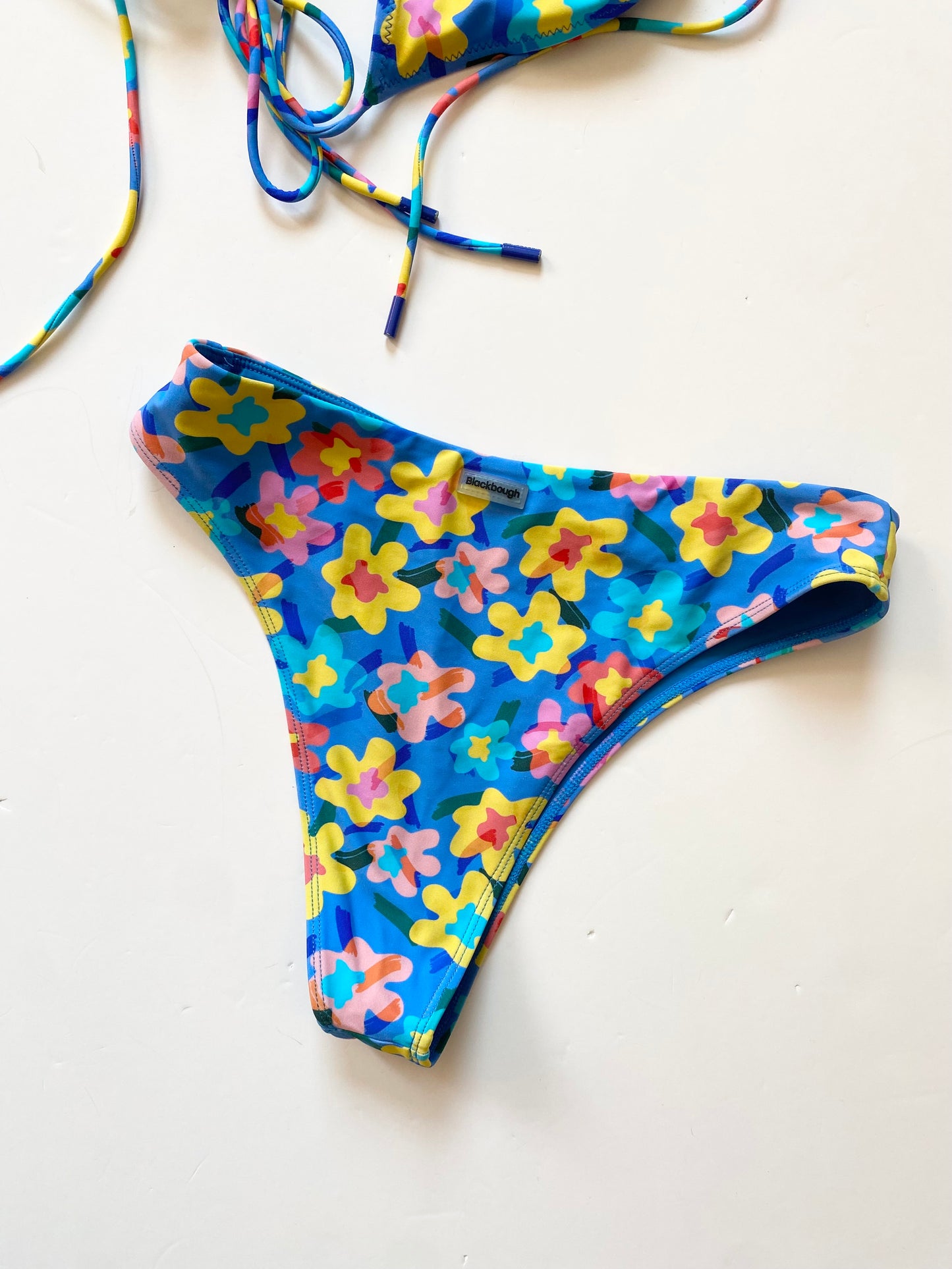 Ensemble de bikini fleuri Blackbough Medium