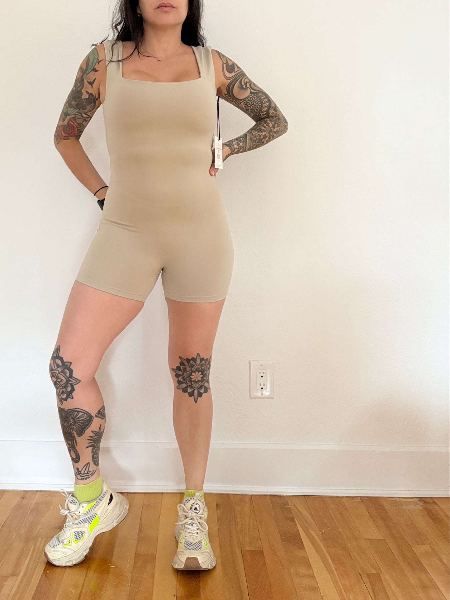 IVL Collective square neck backless romper Medium