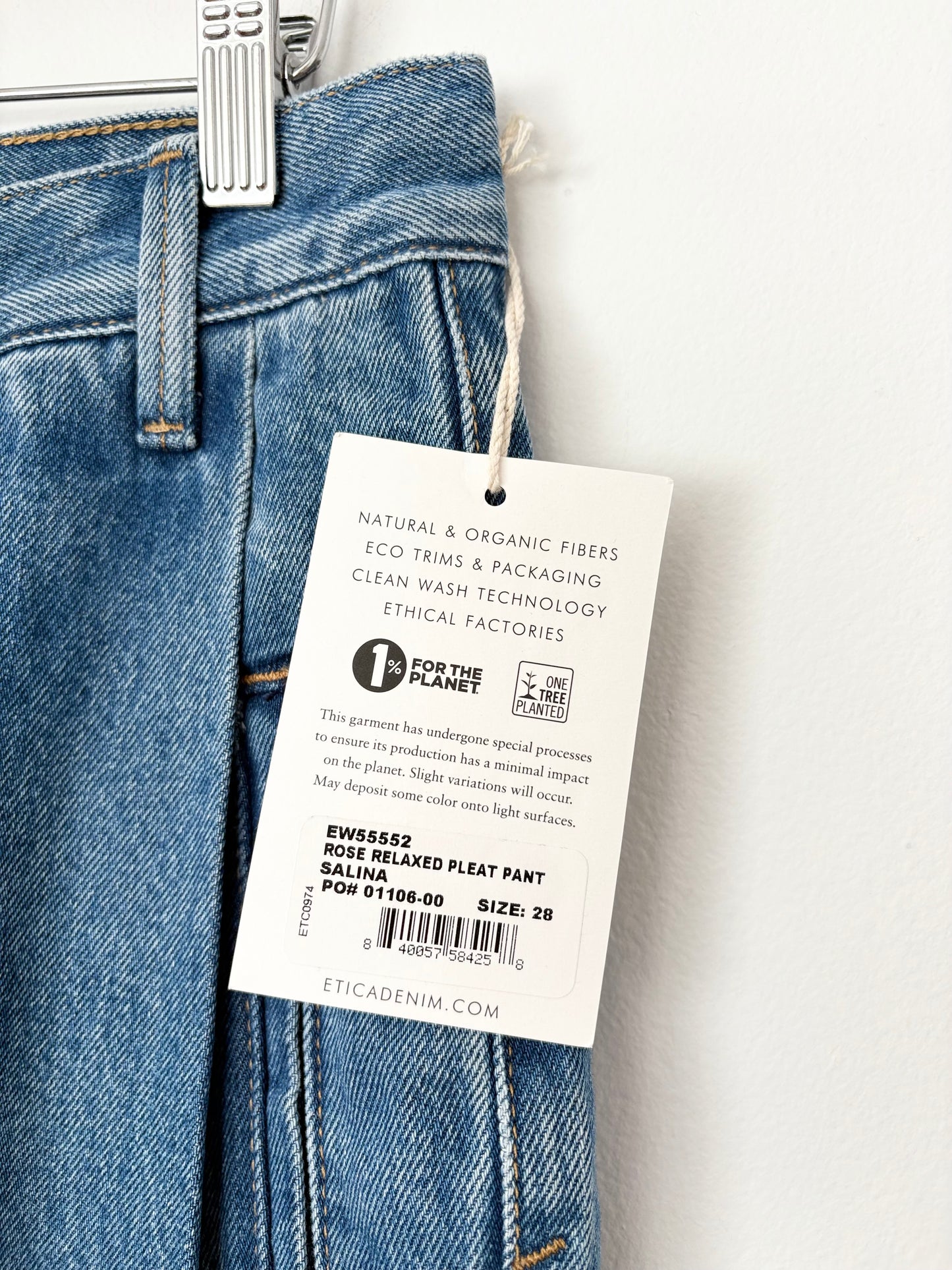 Etica relaxed pleated balloon jeans W28