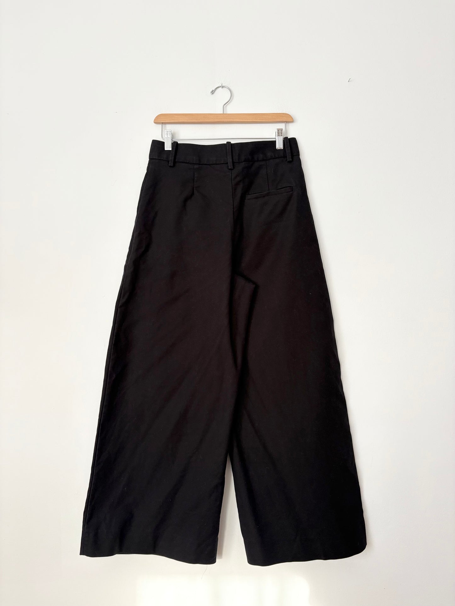 Banana Republic wide leg ankle trousers W28