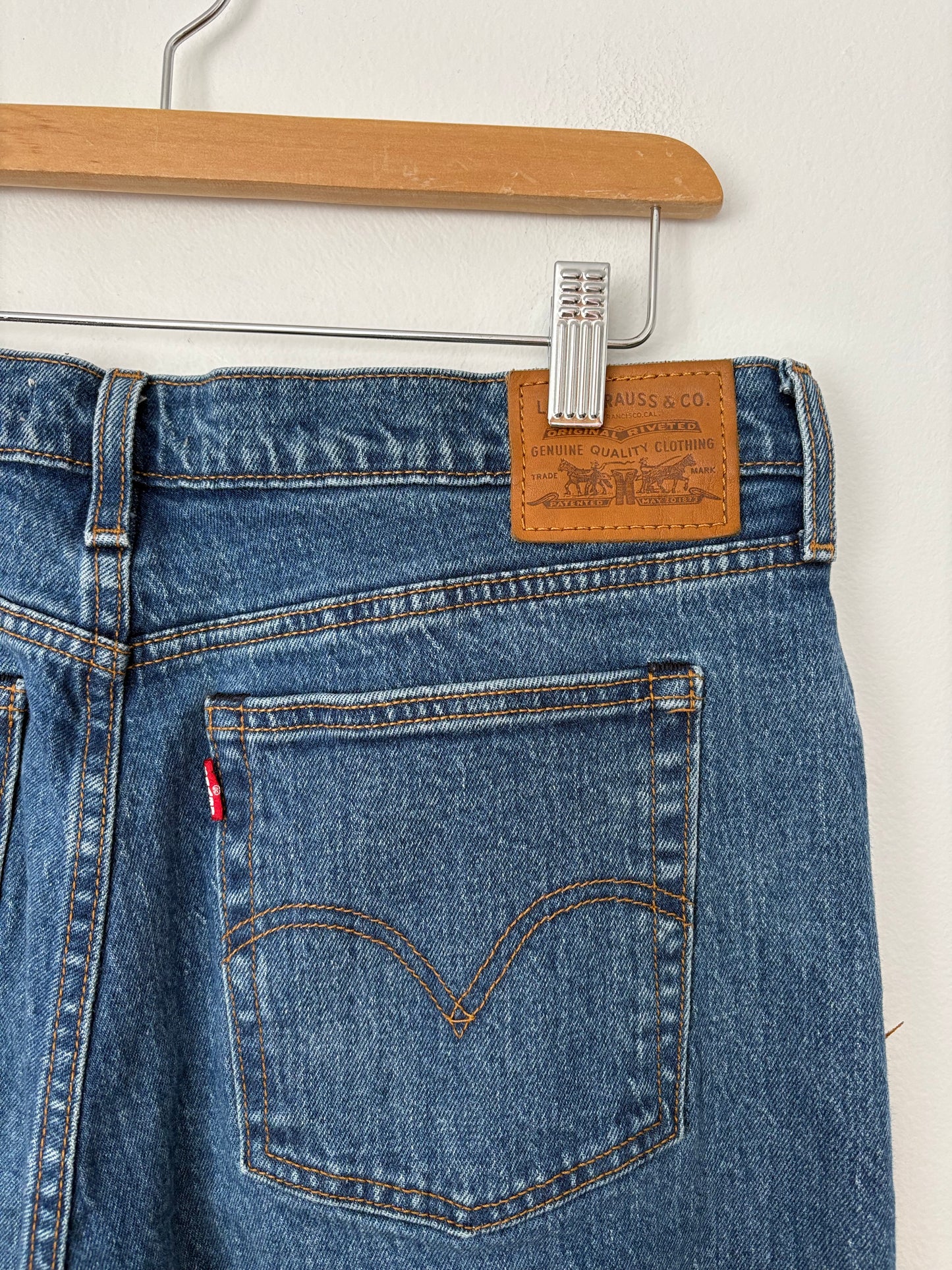 Jean droit Levis Wedgie W31