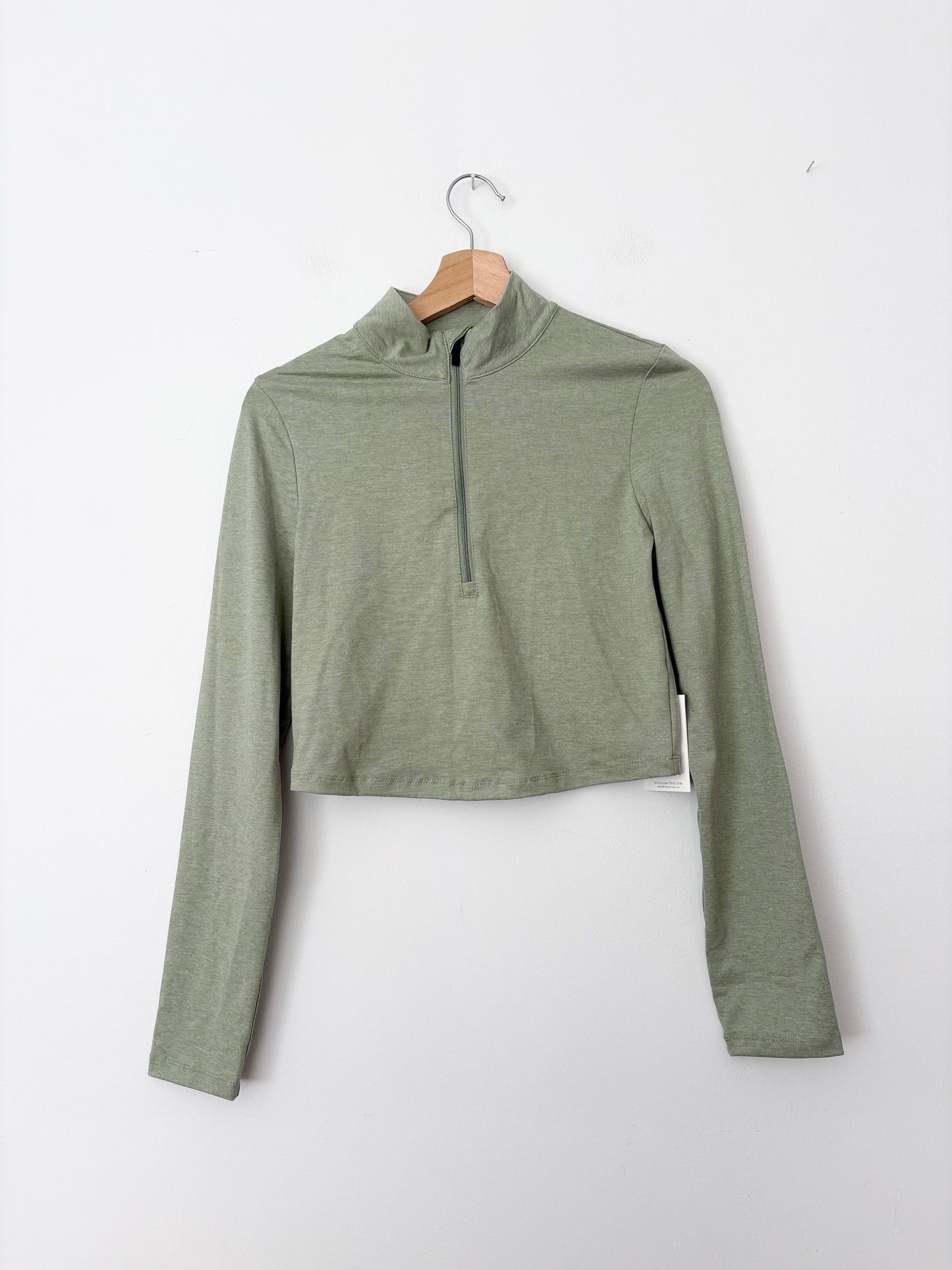 IVL Collective cropped 1/2 Zip pullover Medium