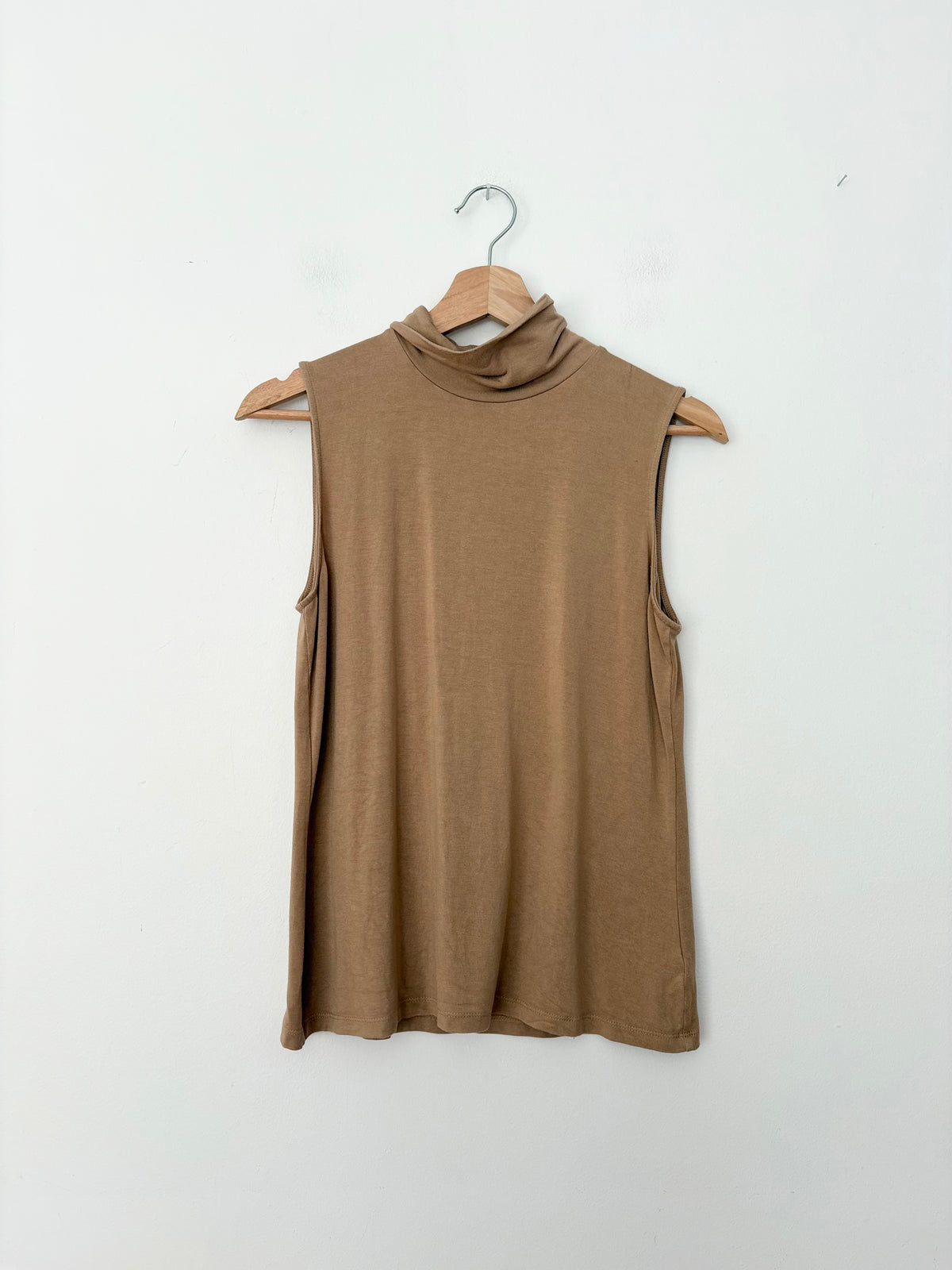 Haut à col roulé sans manches Hudson North, taille M