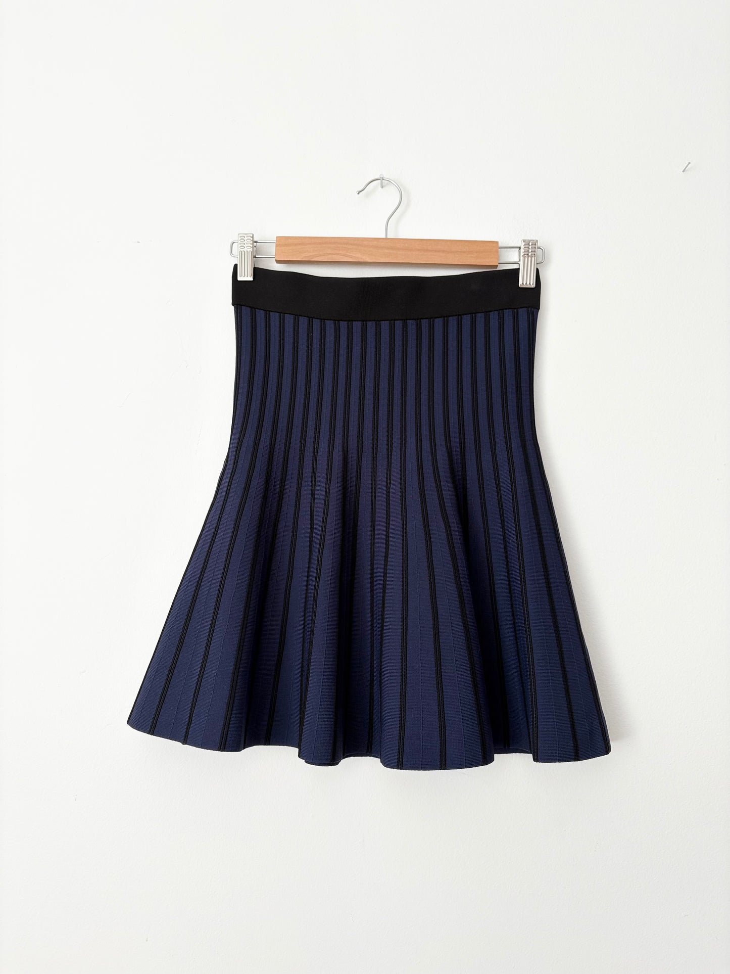 Maje knit pleated skirt S/M