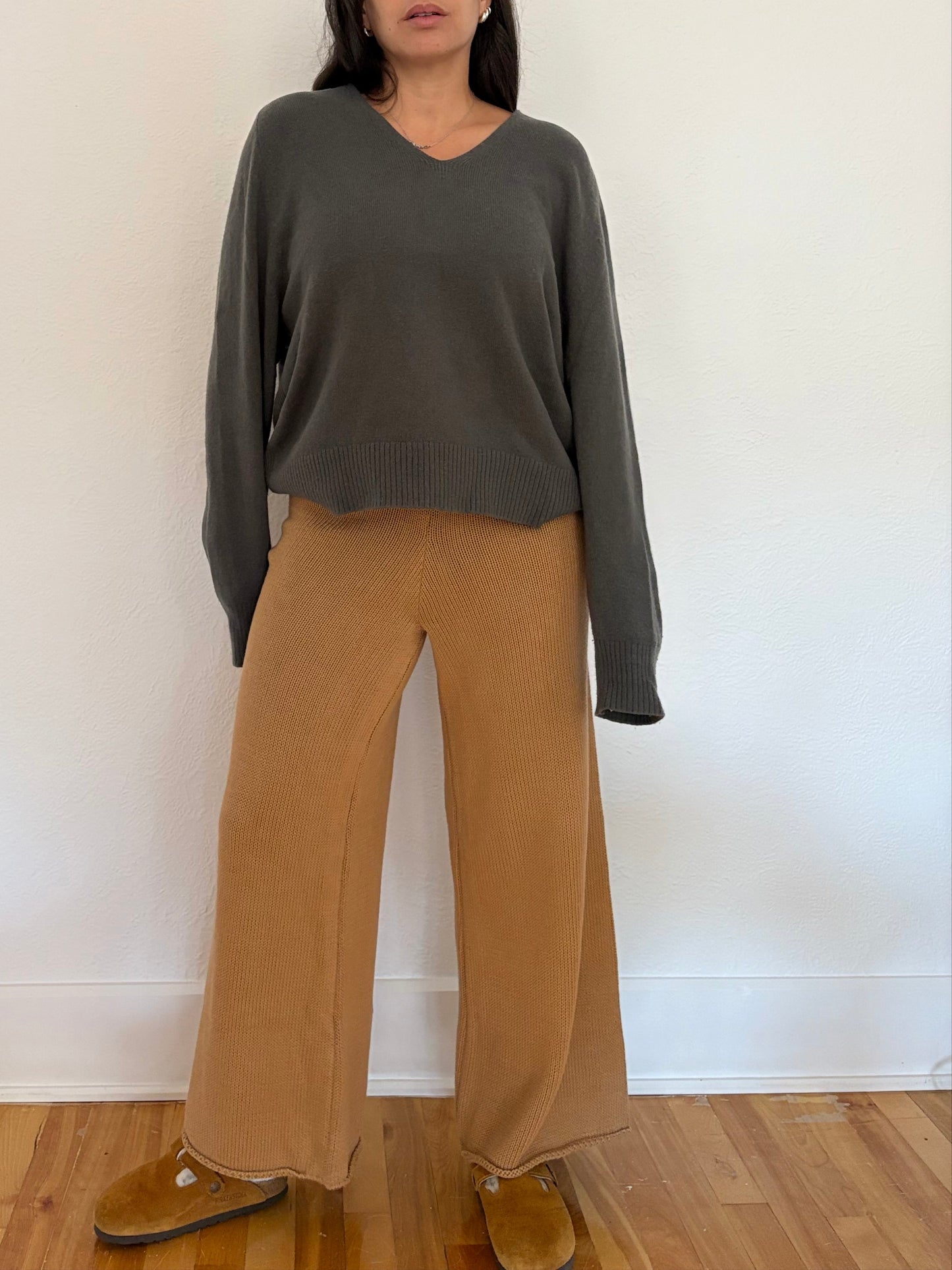 The simple folk wide leg knit trousers *Multiple sizes*