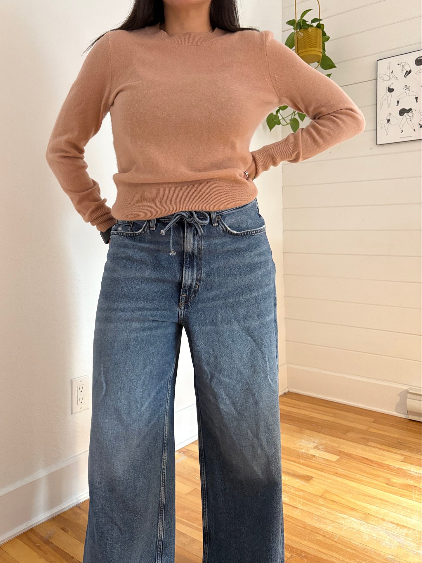 J.Crew classic fit cashmere crewneck Medium