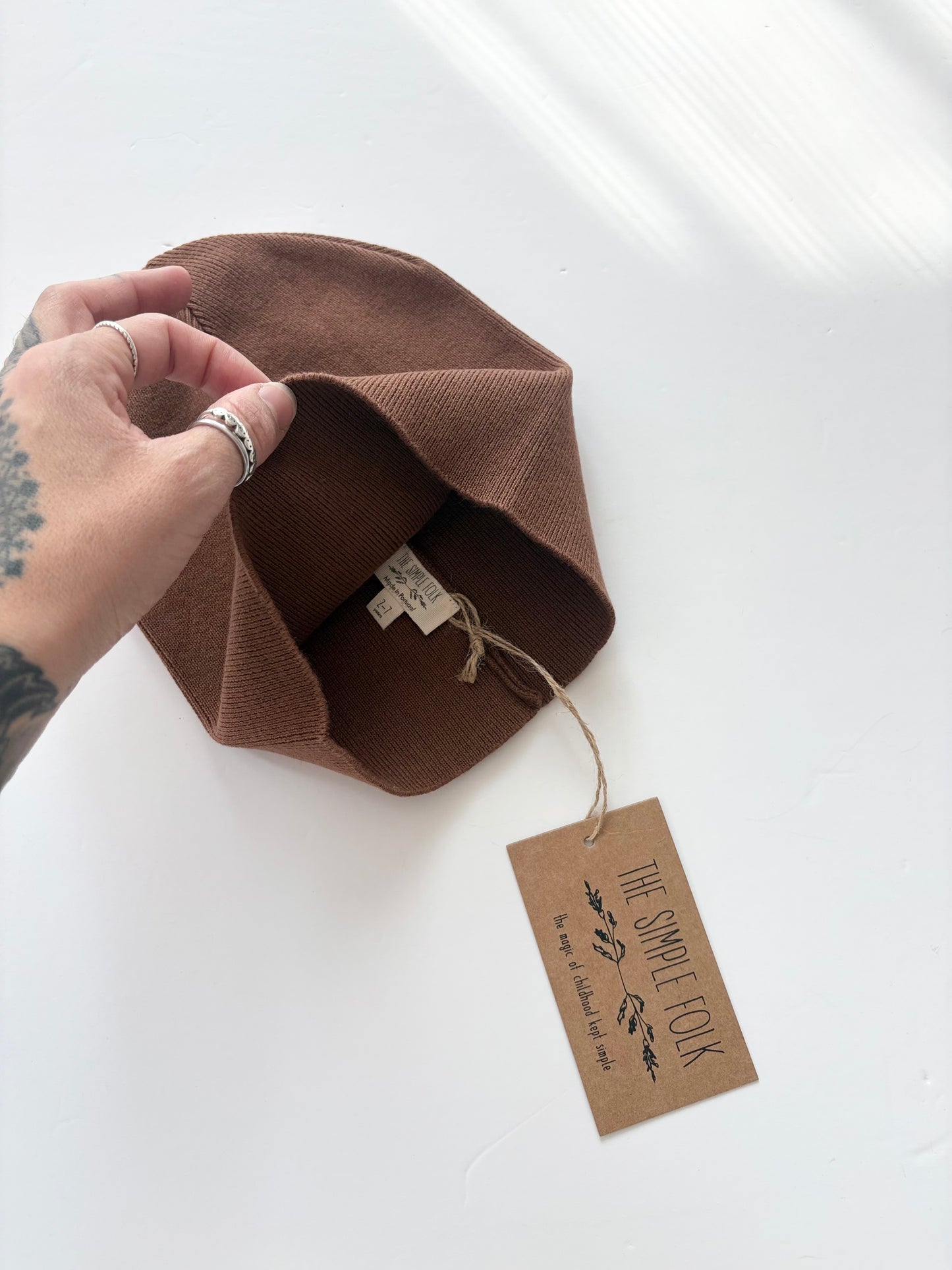 The simple folk knit beanie *Multiple sizes*