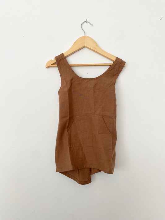 The simple folk linen apron 2/4Y
