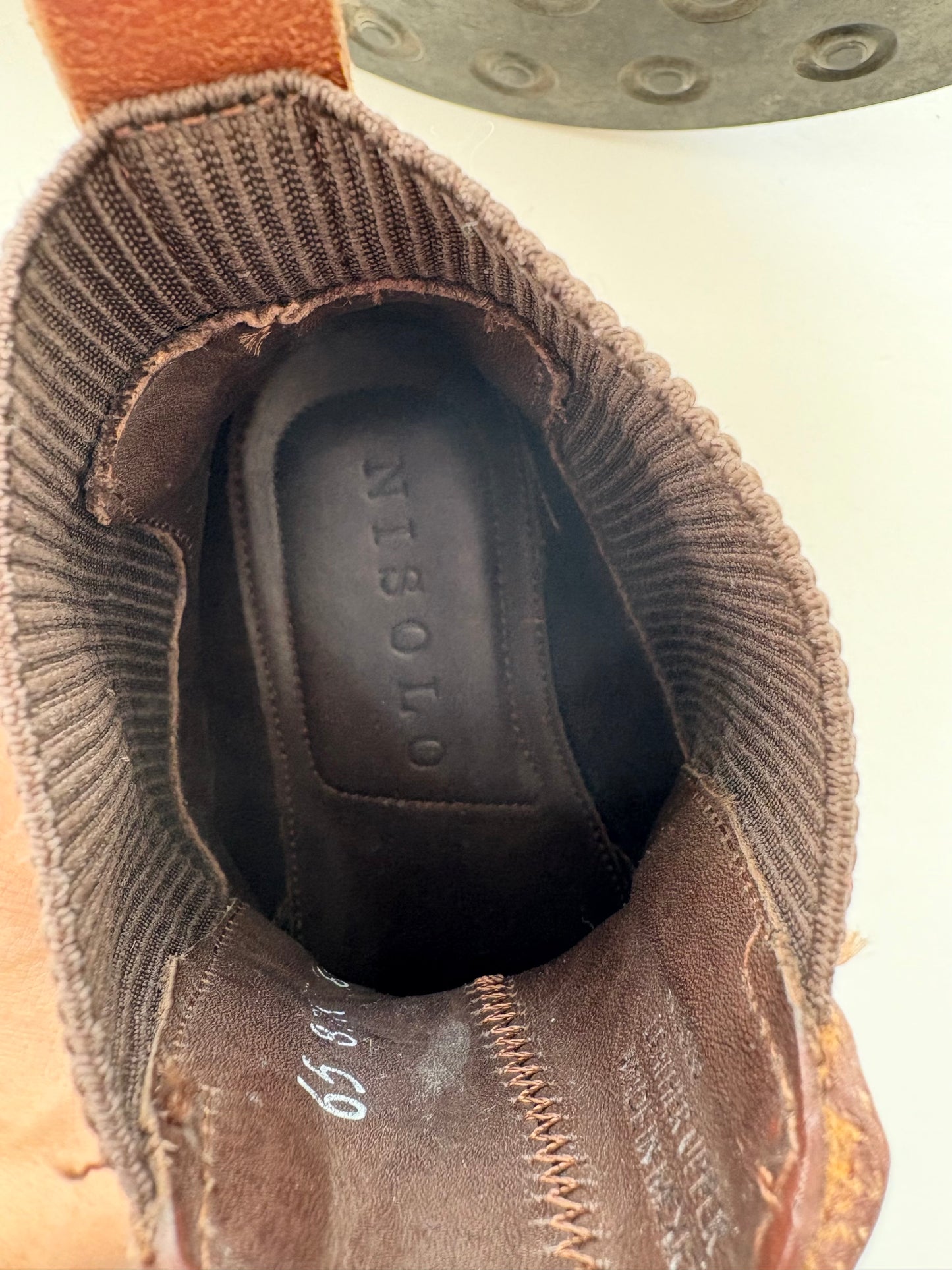 Nisolo Carmen chelsea leather boots EU37