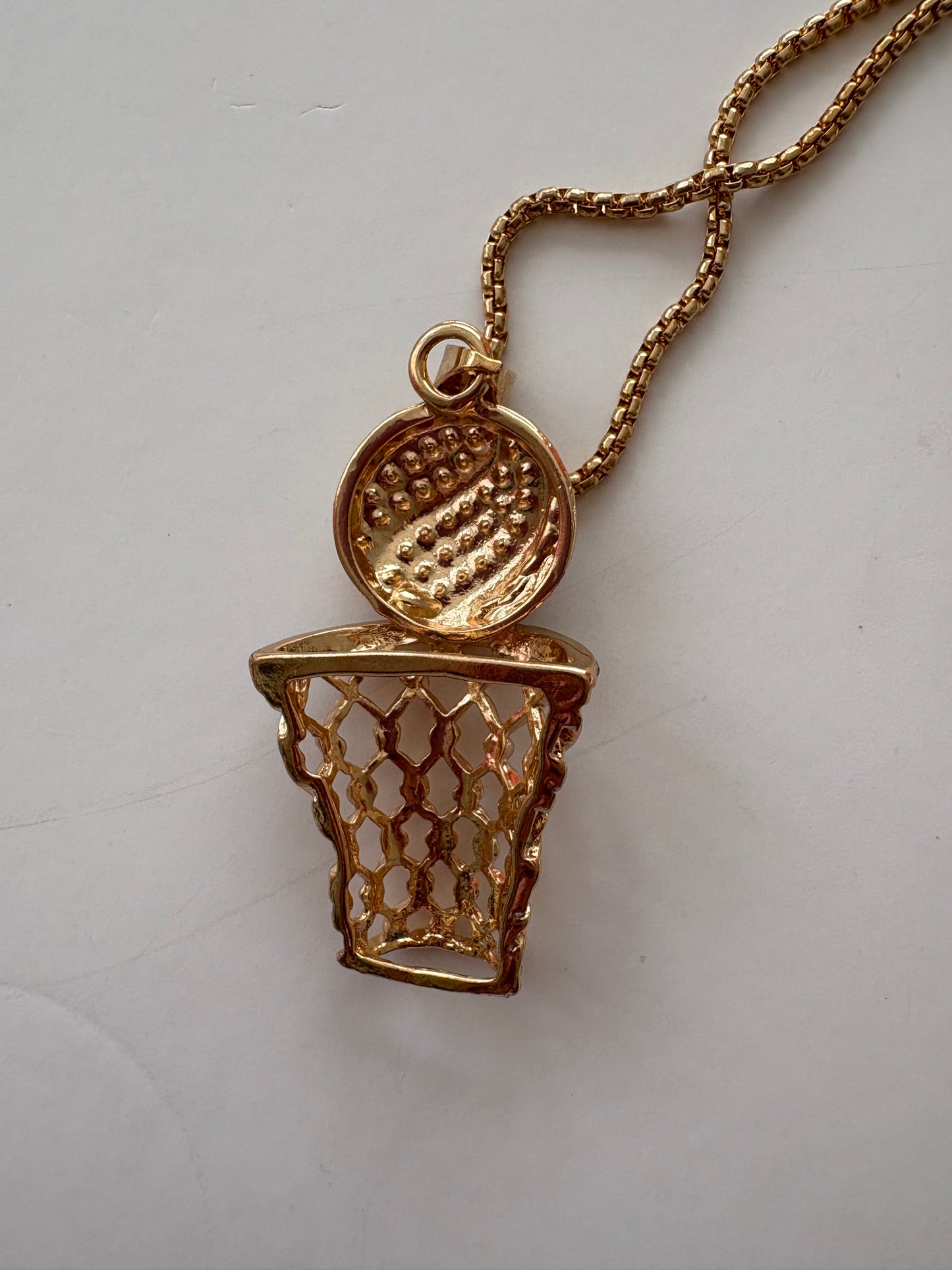 Collier créoles plaqué or Noir NYC Iced out