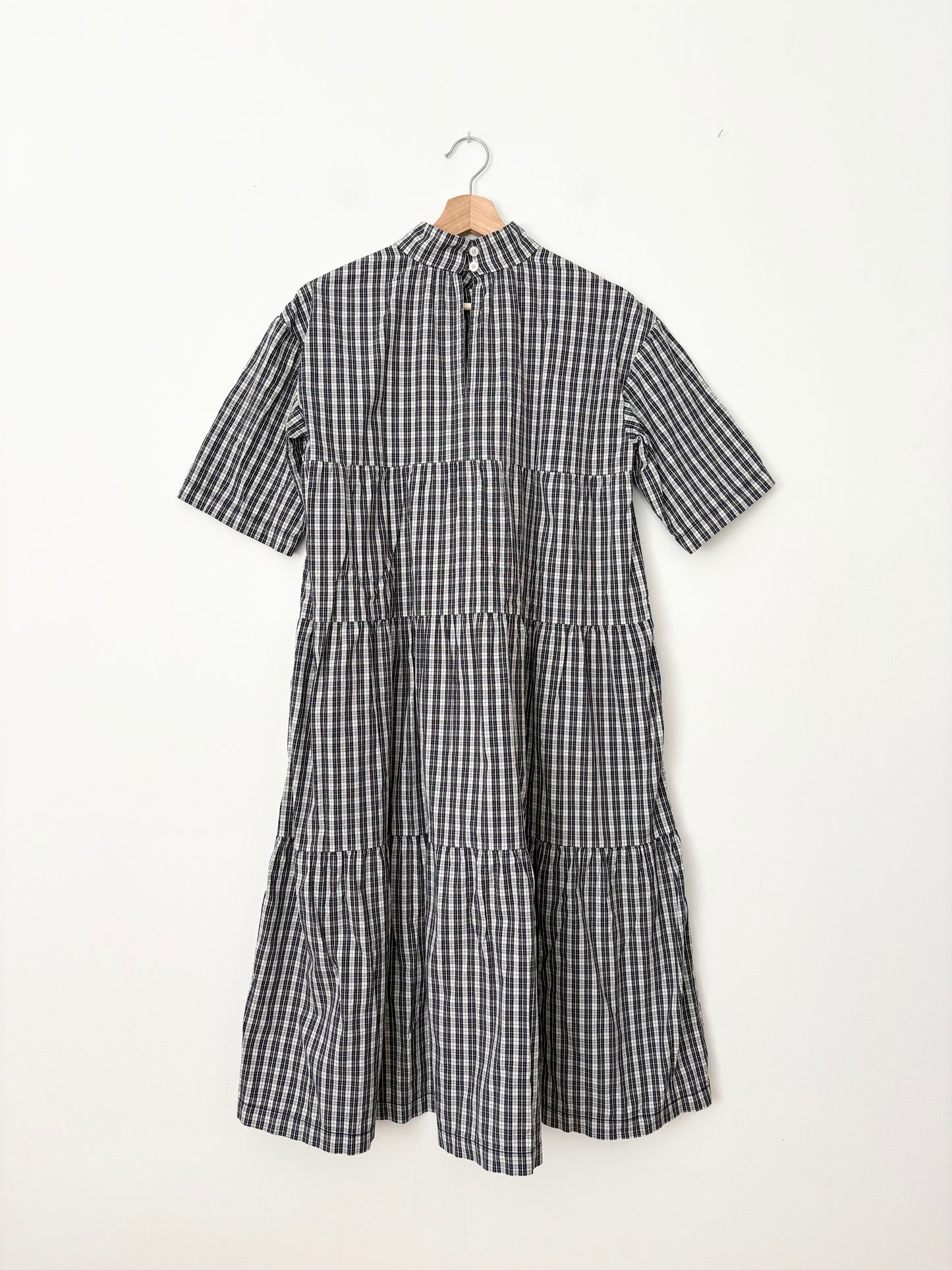 Everlane tiered mockneck midi dress Small