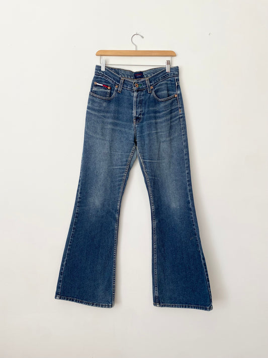 Vintage Tommy Hilfiger mid rise flare jeans W27