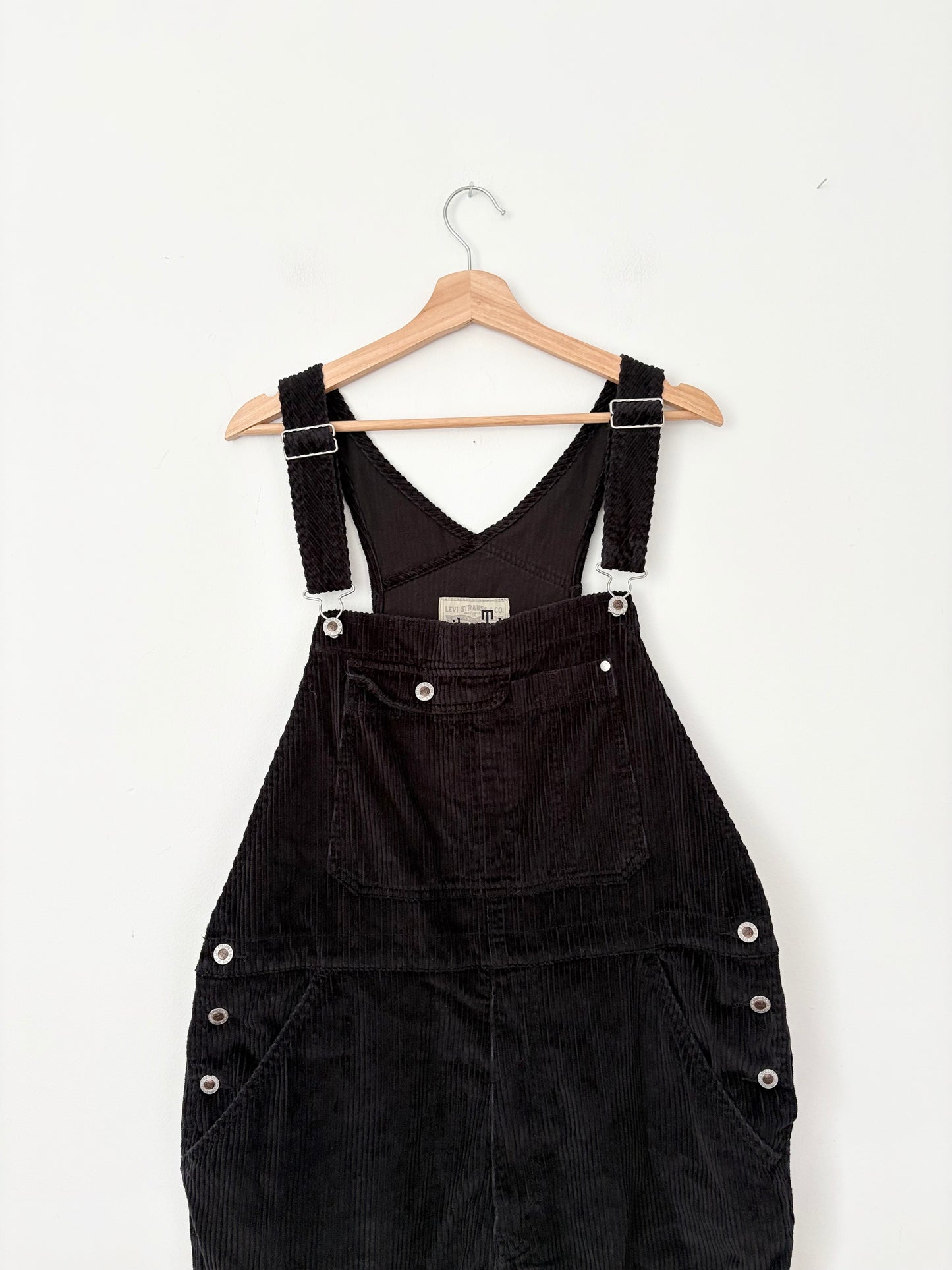 Levis silvertab black corduroy overalls L/XL