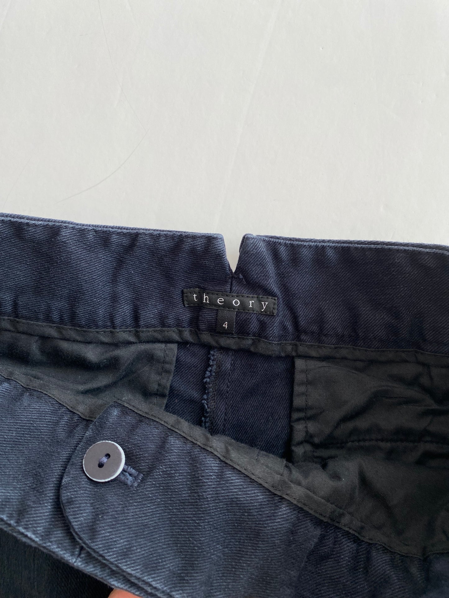 Theory the Lynie chic cotton shorts W27/28