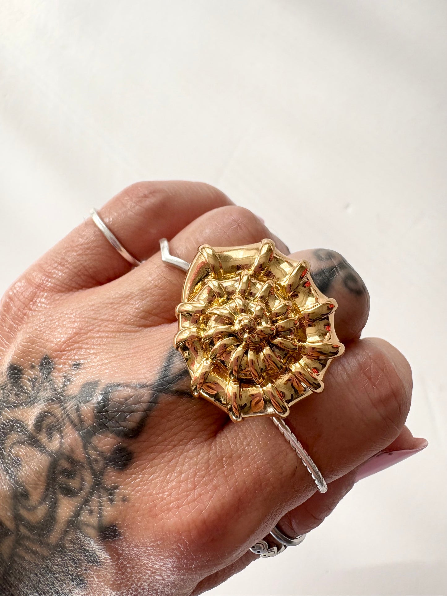 Noir NYC shellschocked gold ring