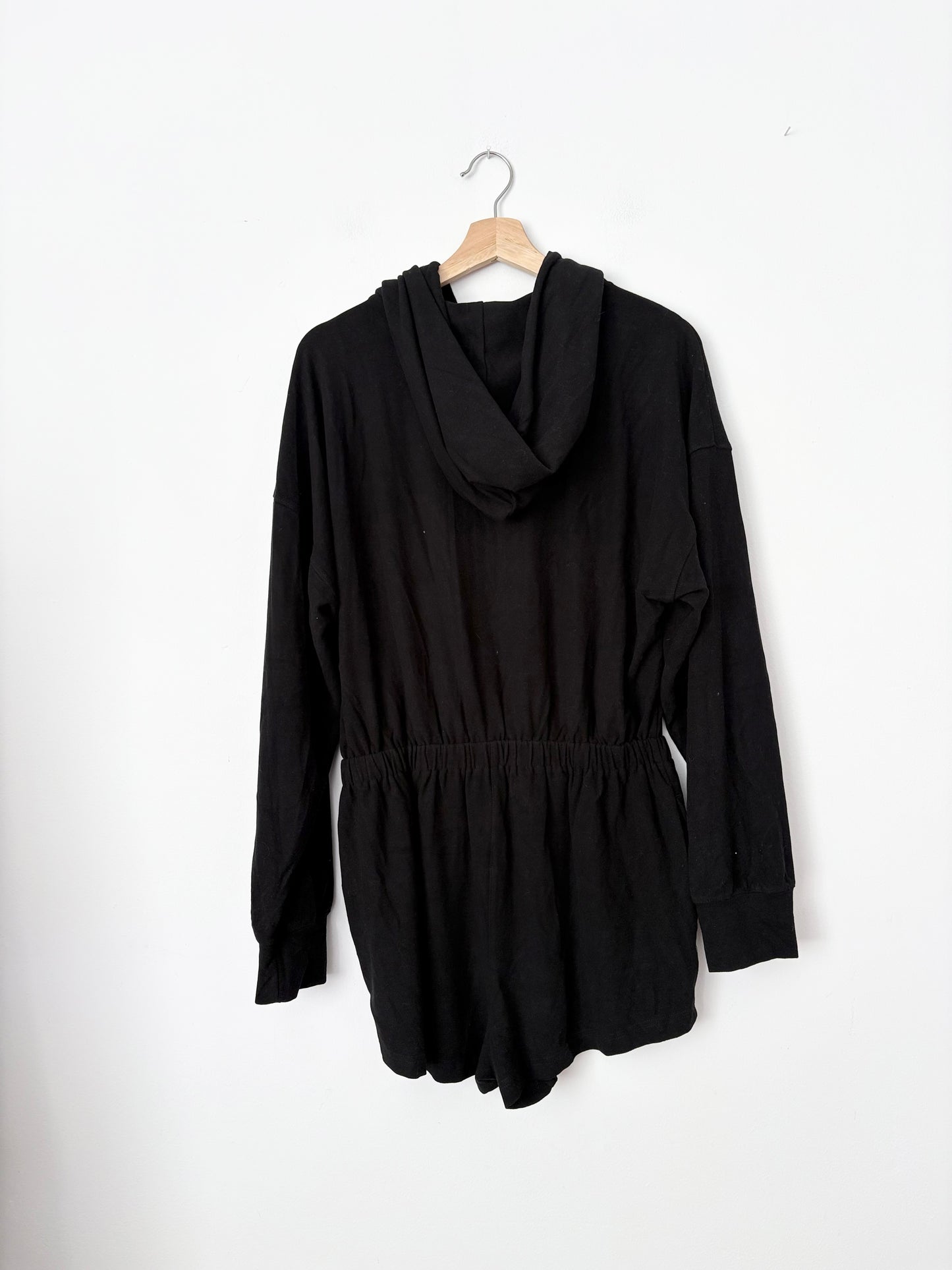 NIA gemini hooded long sleeve romper Large