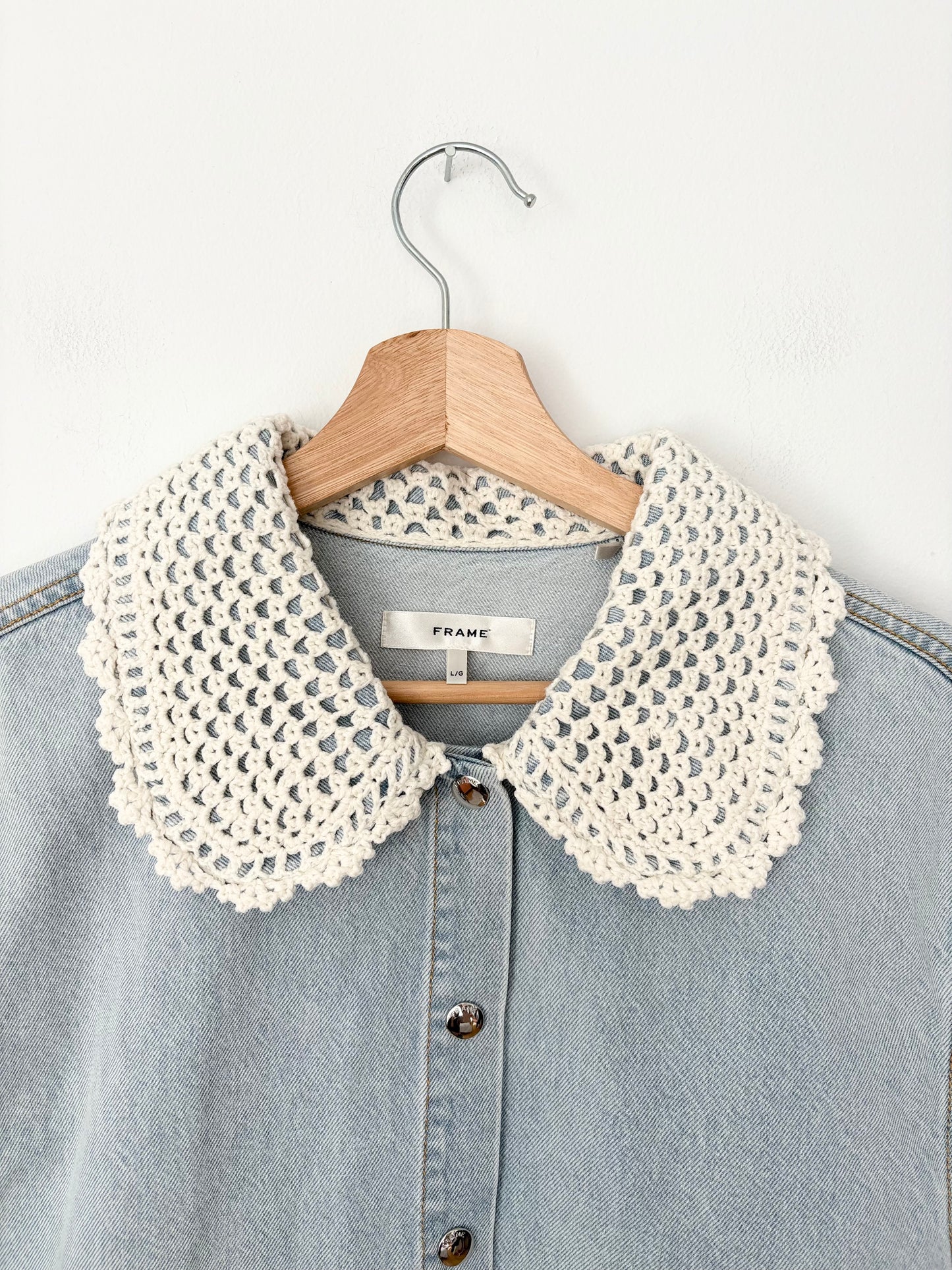 FRAME the crochet collar shirt Large